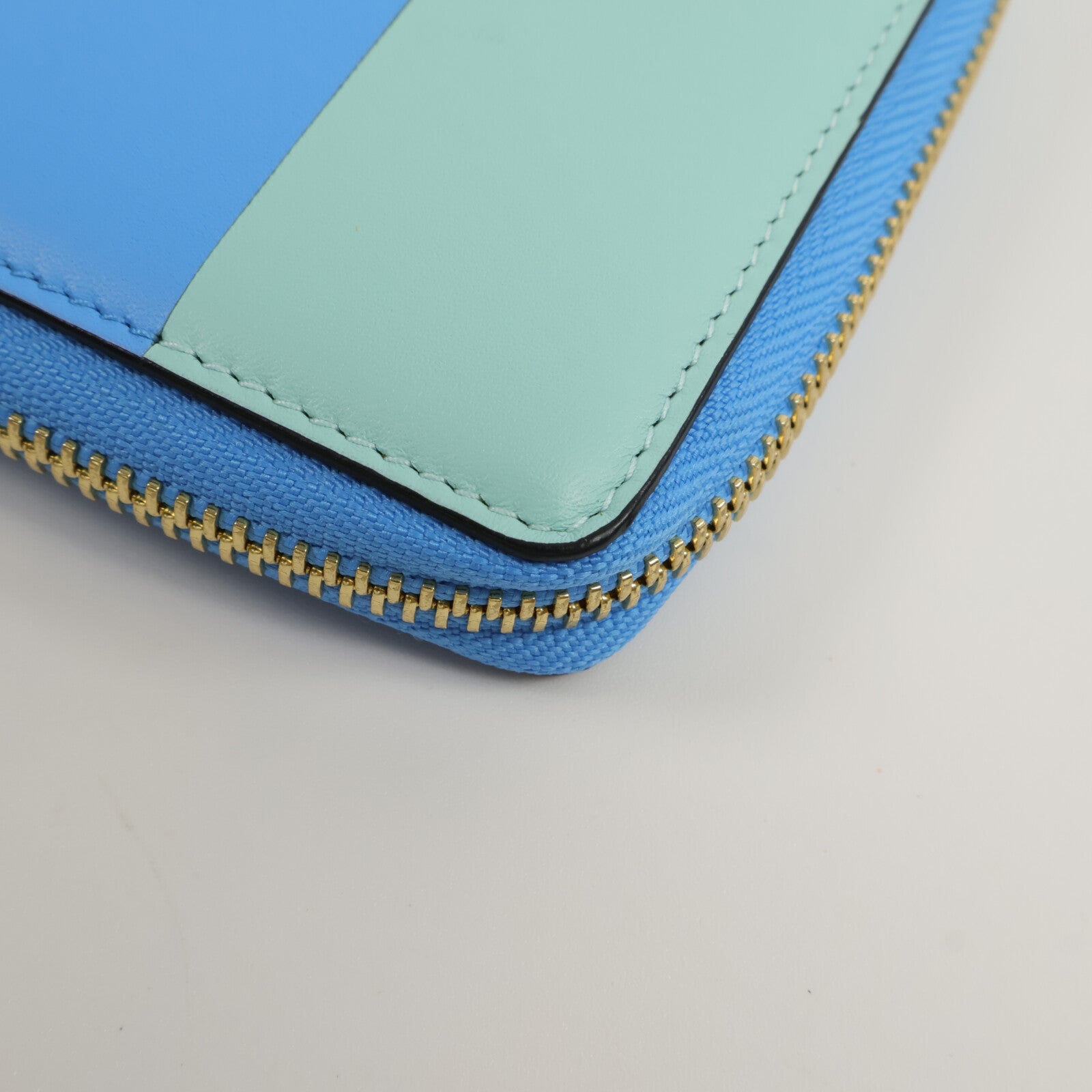 LOEWE 牛皮皮革Wallet錢包