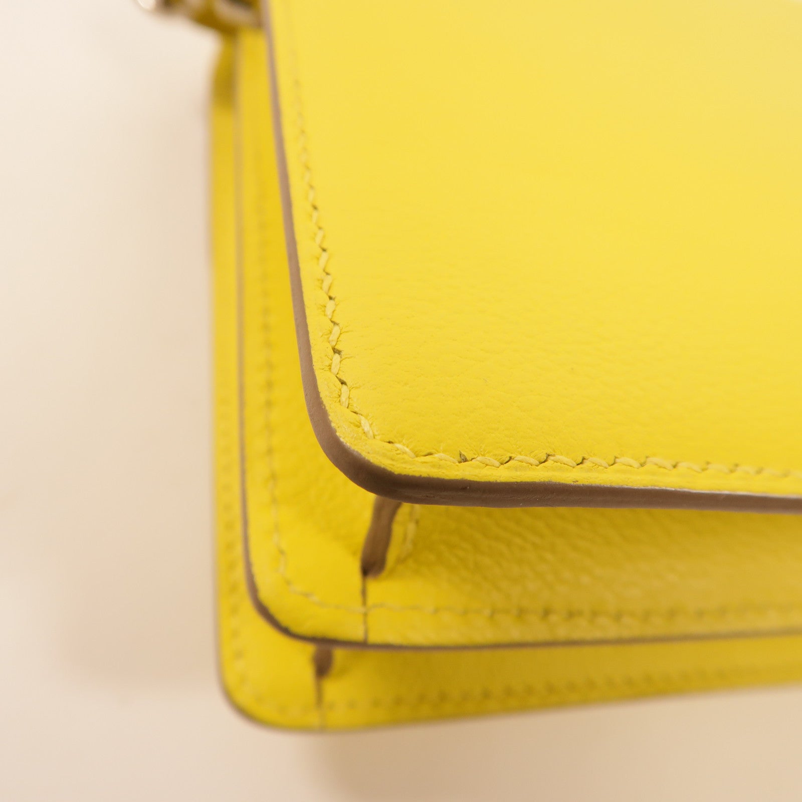 HERMES Evercolor皮革Mini Roulis銀扣肩背袋Lime