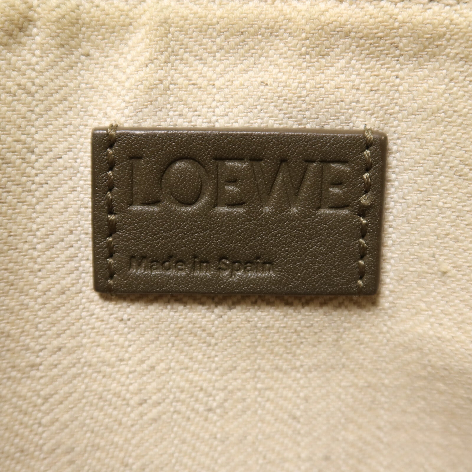 LOEWE 牛皮皮革Mini Hammock Hobo金扣手挽肩背兩用袋