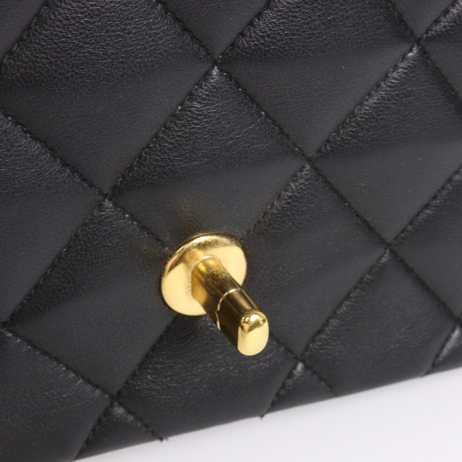 CHANEL 羊皮皮革Diana鏈帶肩背袋