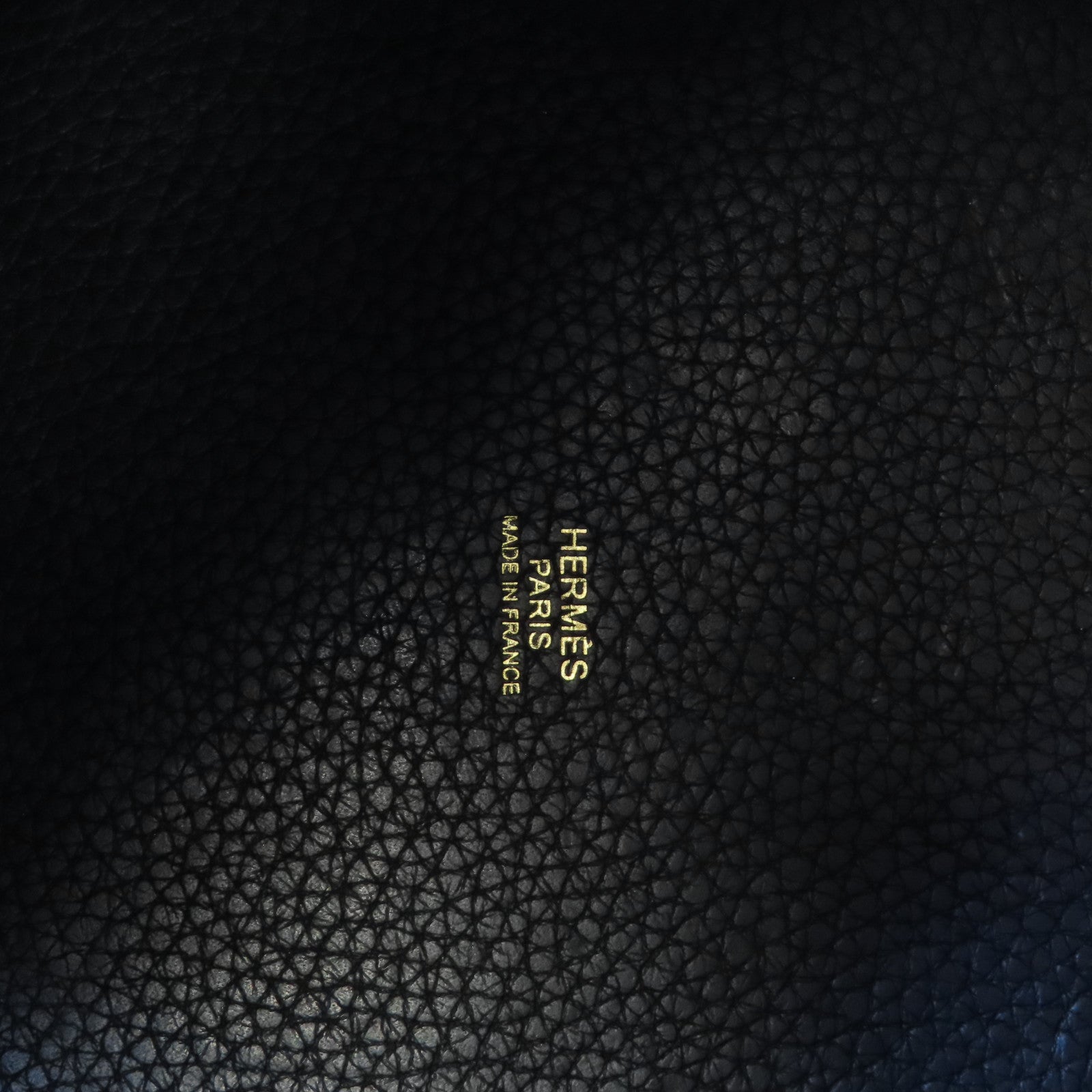 HERMES Clemence皮革Picotin MM金扣手挽袋Noir