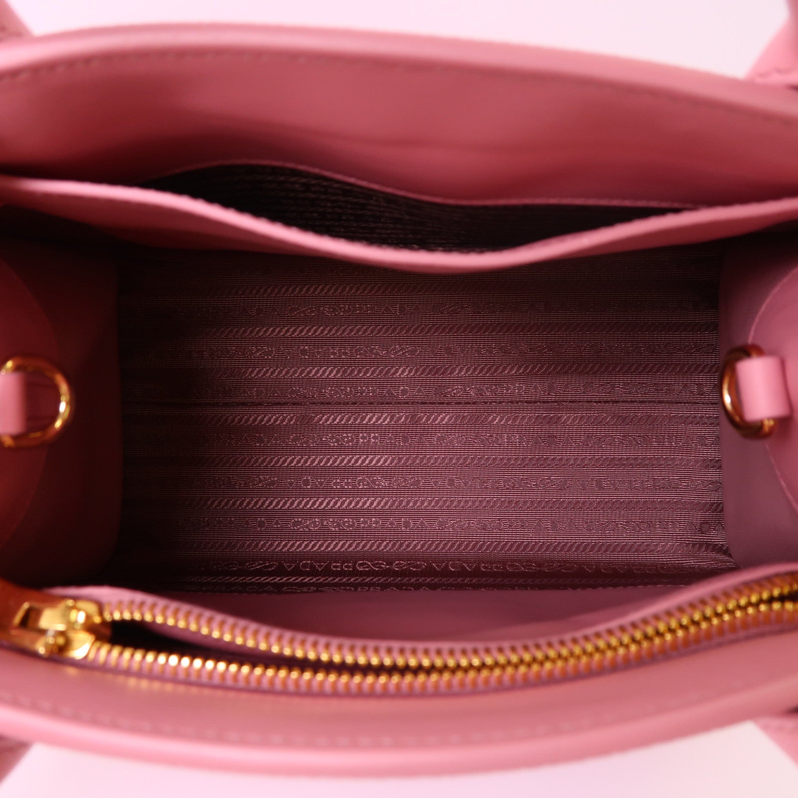 PRADA 牛皮皮革Monochrome金扣手挽肩背兩用袋