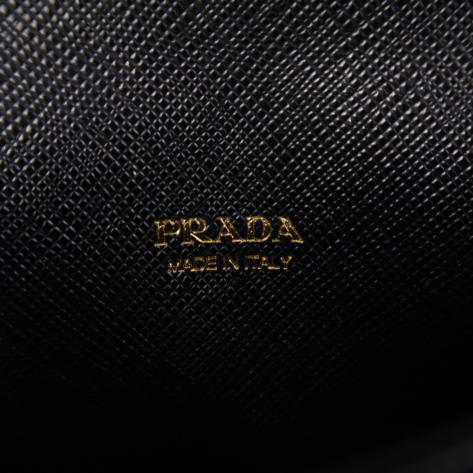 PRADA 牛皮皮革Card Case金扣卡片套黑色