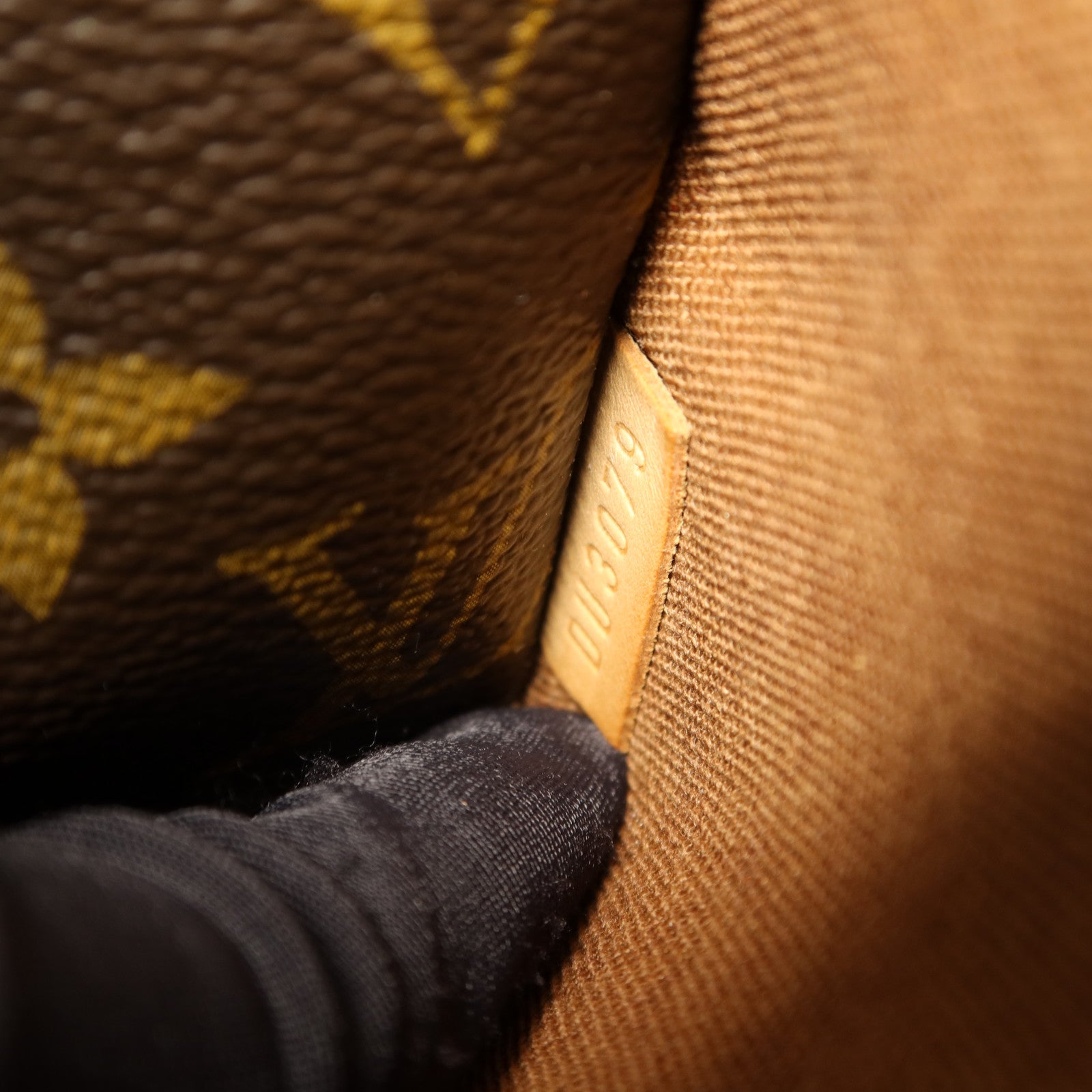 LOUIS VUITTON Monogram Totally MM金扣肩背袋棕色