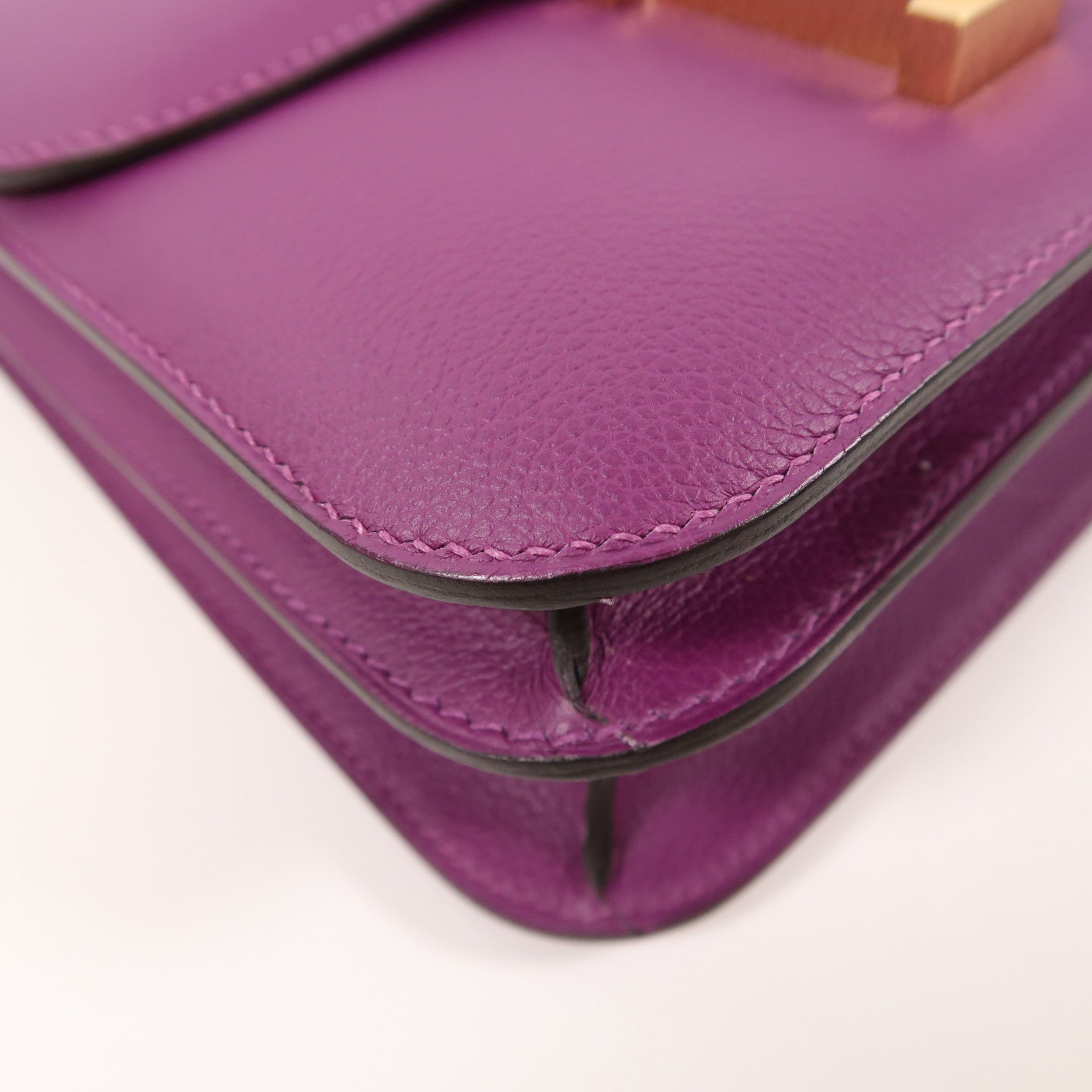 HERMES Evercolor皮革Constance 24金扣肩背袋