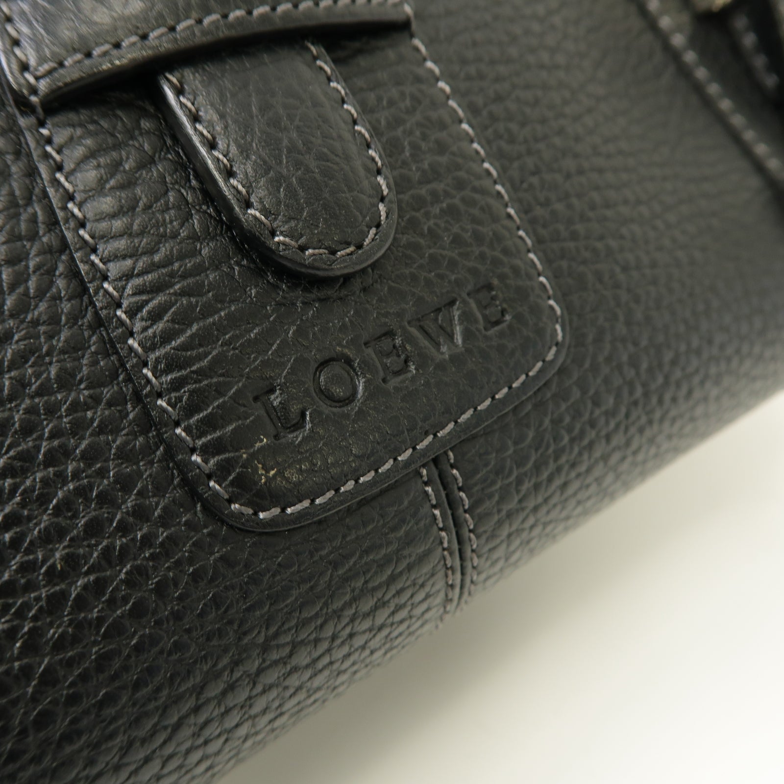 LOEWE 【激減優惠】牛皮皮革Hand Bag銀扣手挽袋黑色