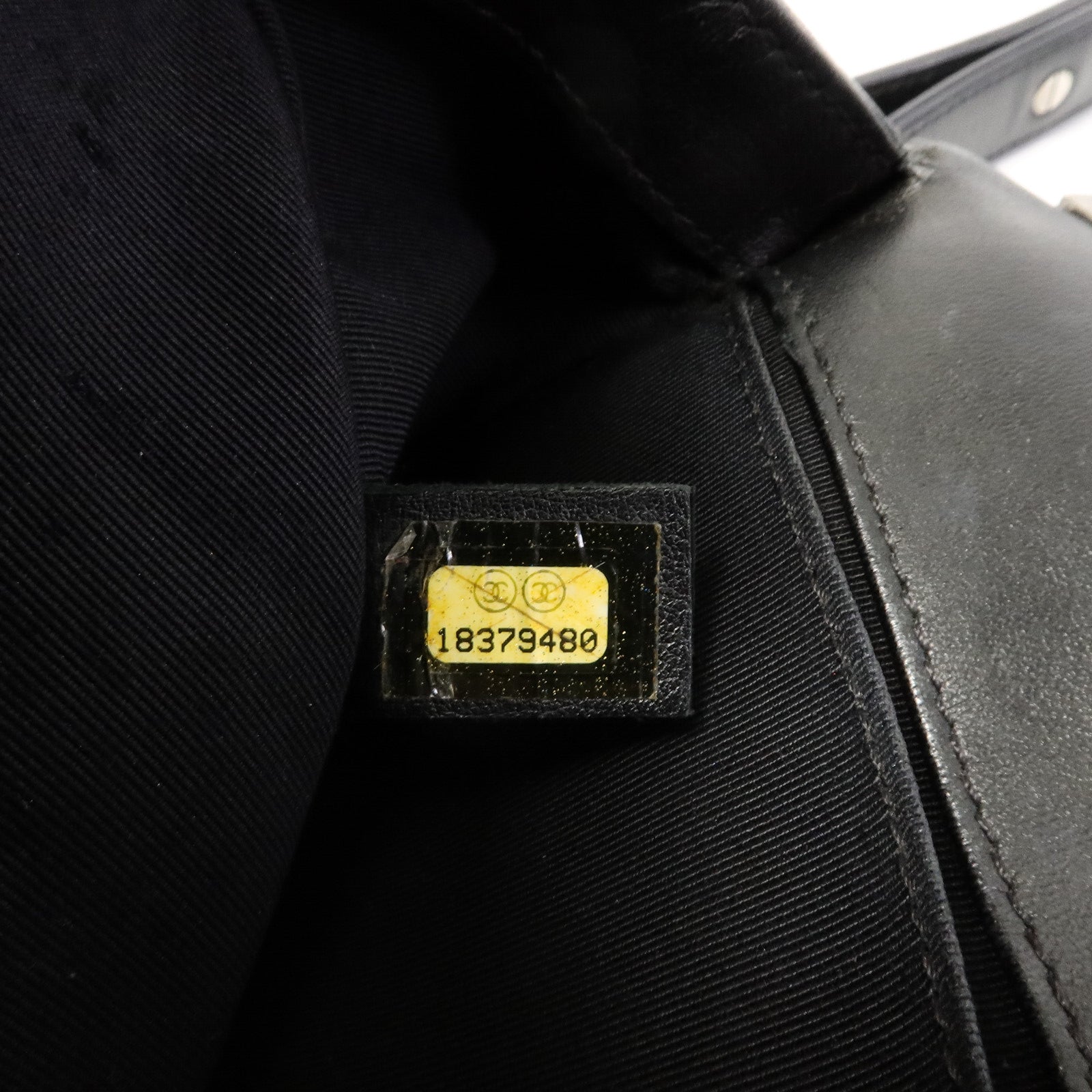 CHANEL 羊皮皮革Boy 25鏈帶肩背袋