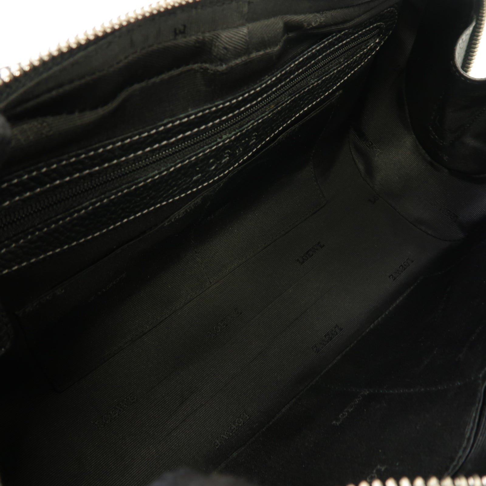 LOEWE 【激減優惠】牛皮皮革Hand Bag銀扣手挽袋黑色
