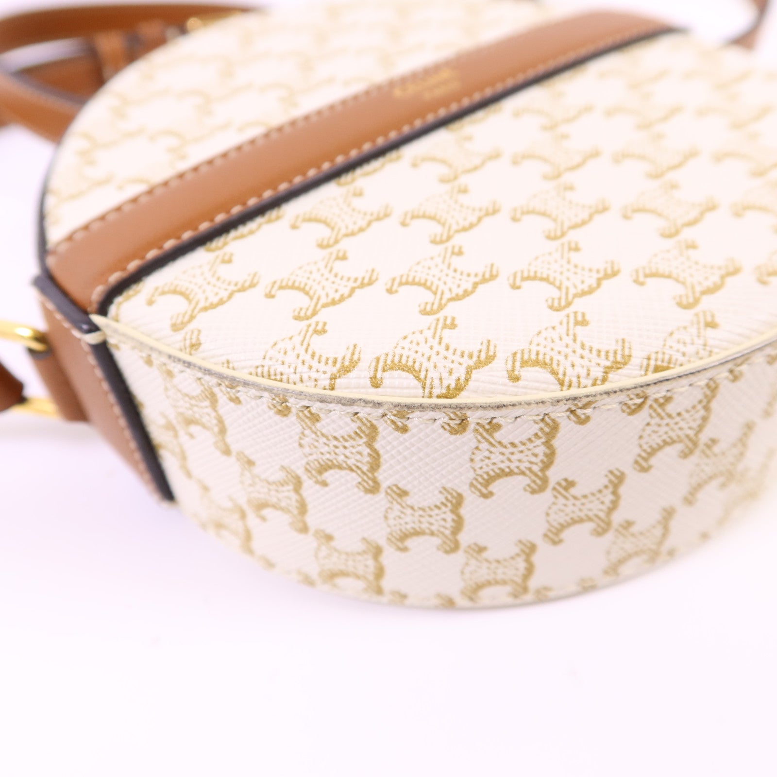 CELINE 【激減優惠】塗層帆布Triomphe Round Shoulder Bag金扣肩背袋