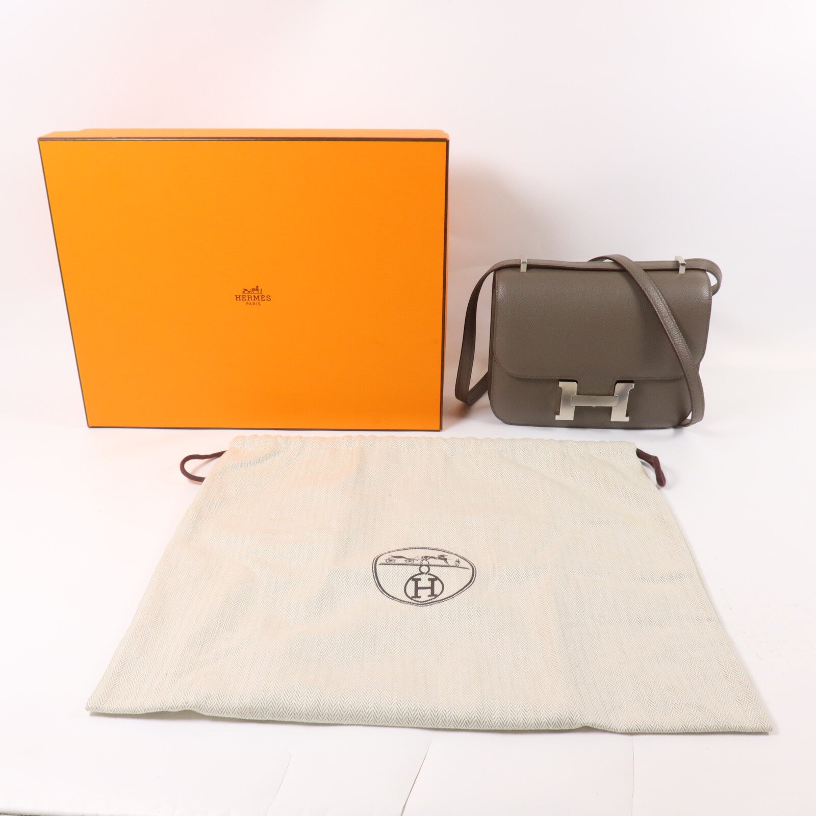 HERMES Epsom皮革Constance Mini肩背袋Etain