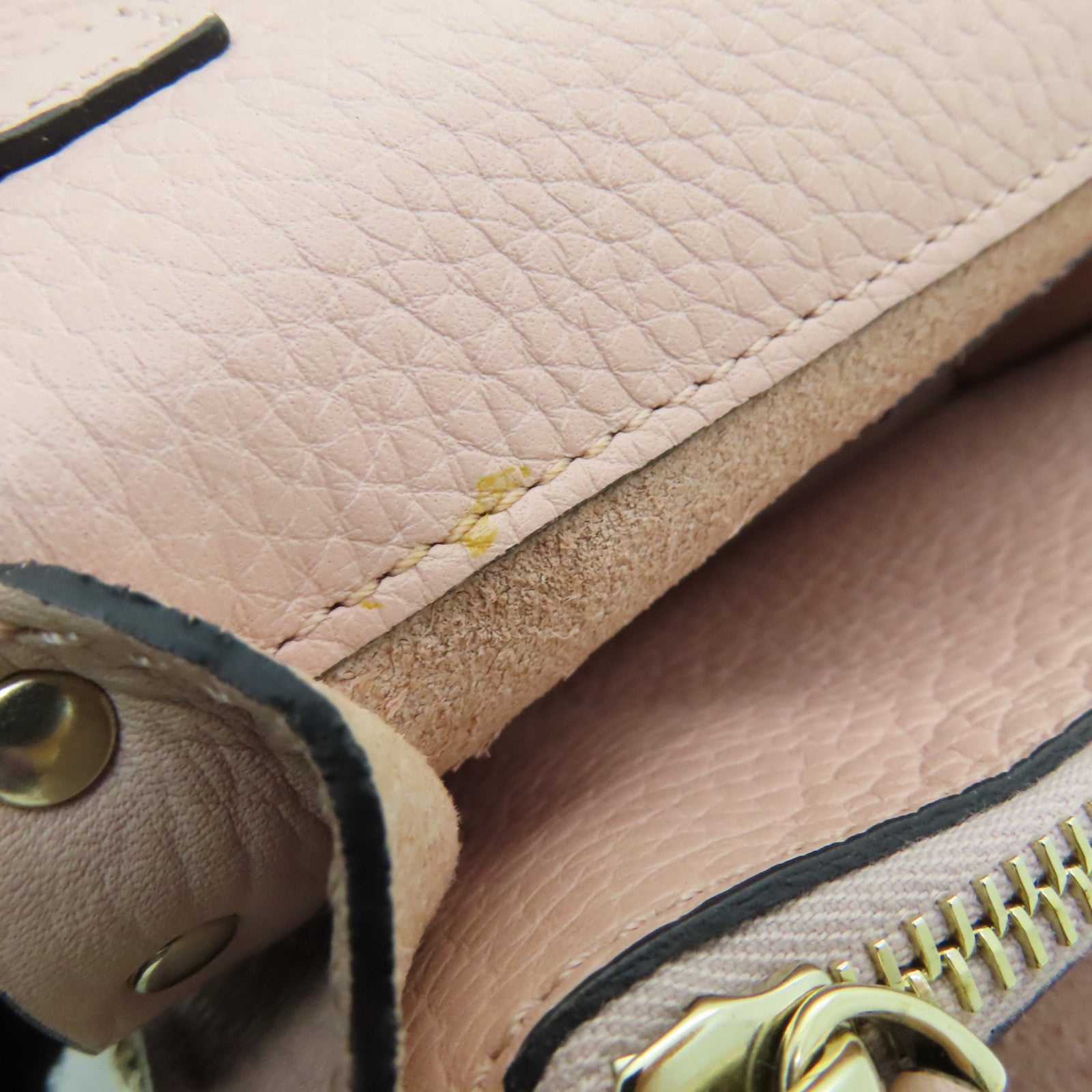 Valentino Leather Chain Shoulder Bag Gold Buckle Chain Shoulder Bag Pink