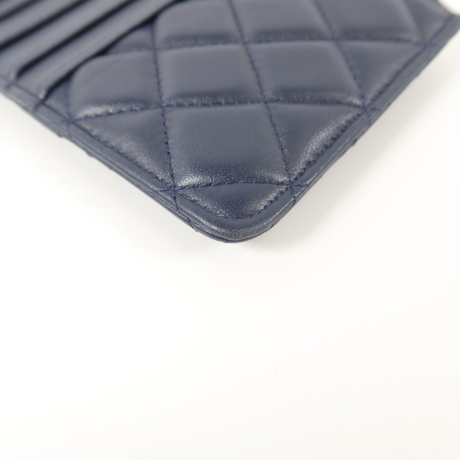 CHANEL 【激減優惠】羊皮皮革Classic Phone Pouch with Zipper長錢包