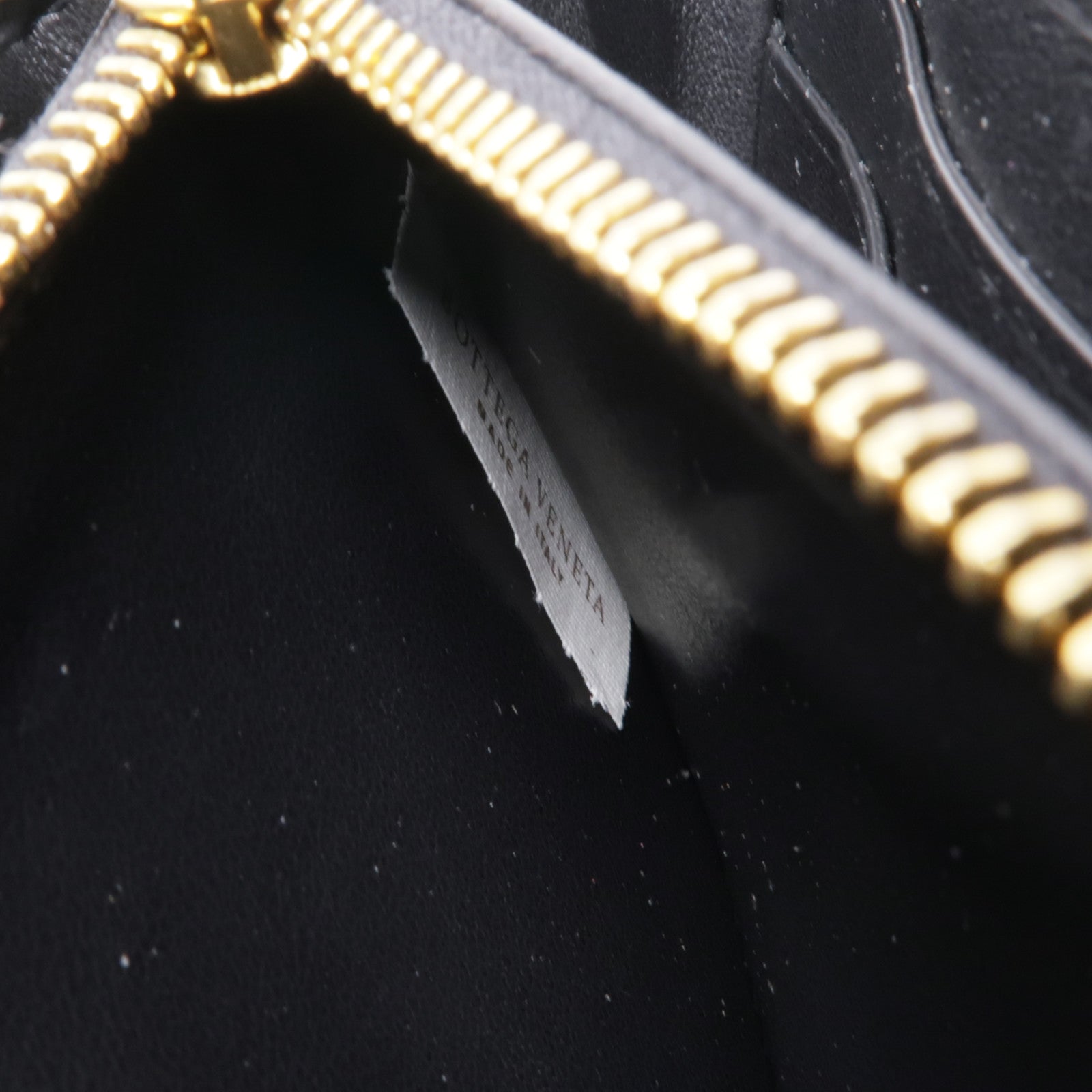 BOTTEGA VENETA 皮革Long Wallet金扣長錢包