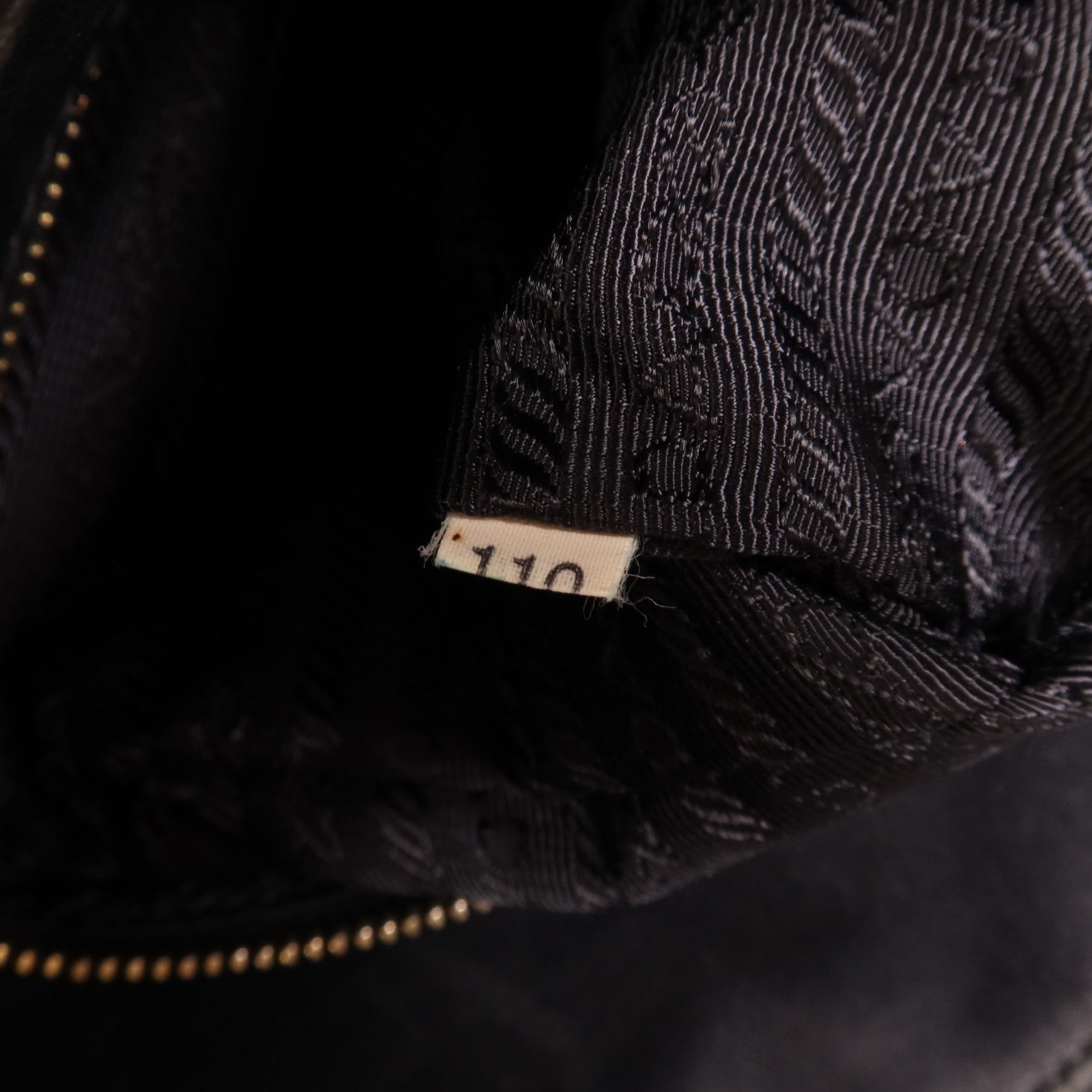 PRADA 尼龍Tessuto Gaufre金扣手挽肩背兩用袋