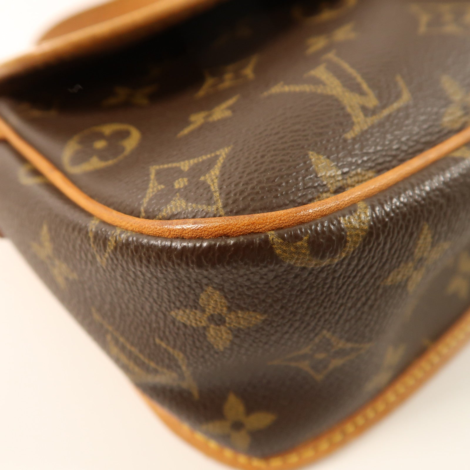LOUIS VUITTON Monogram Sologne金扣肩背袋