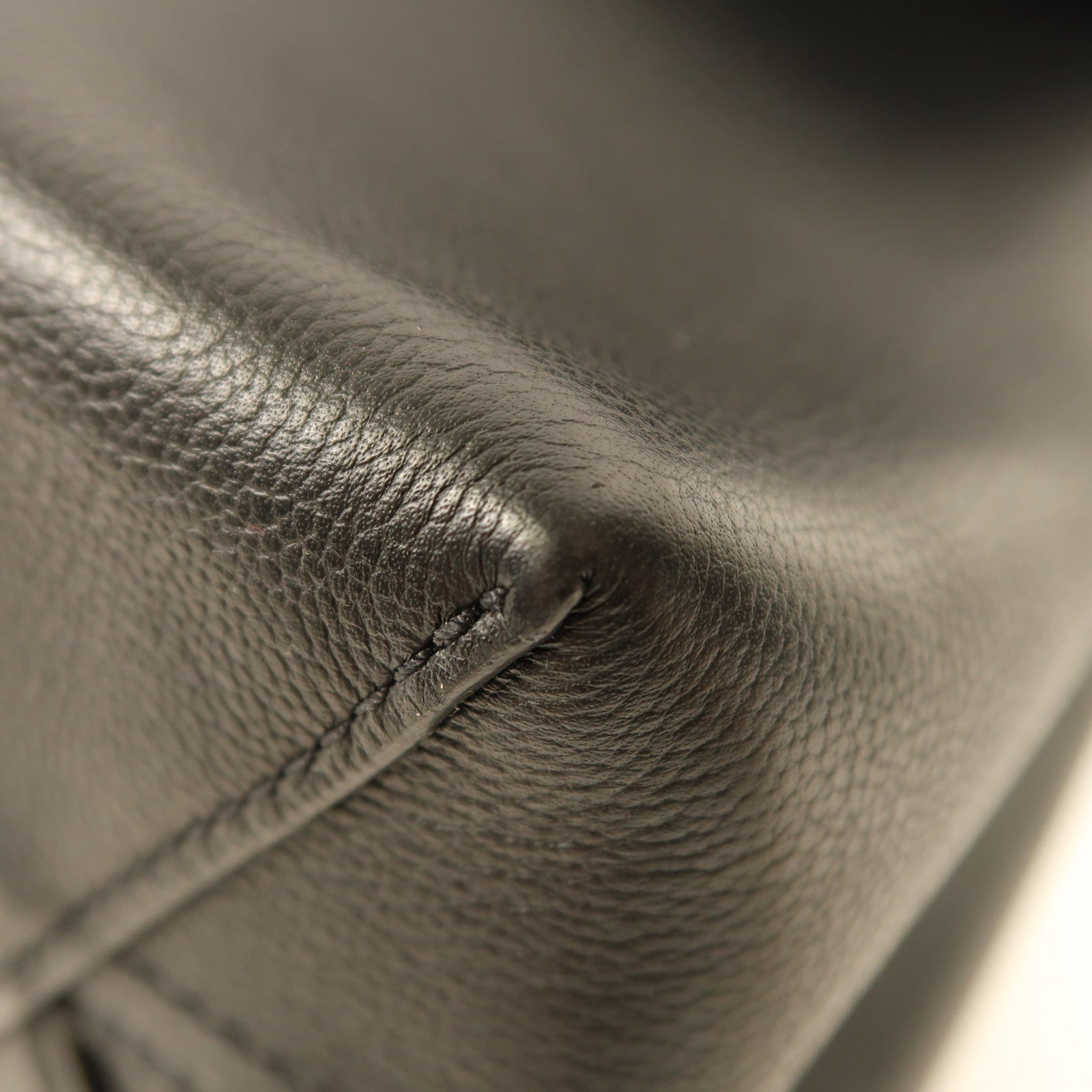 LOUIS VUITTON 牛皮皮革Very One Handle金扣手挽肩背兩用袋