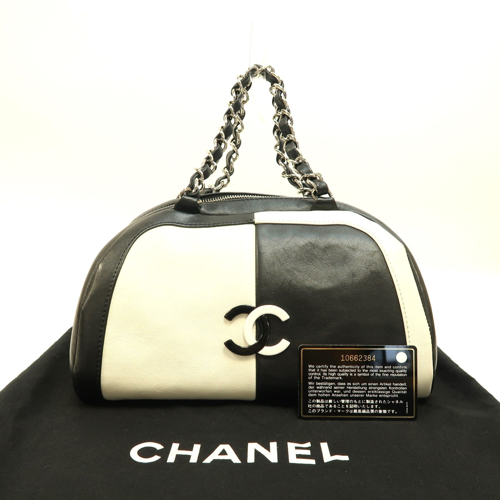 CHANEL 羊皮皮革Boston Bag銀扣手挽袋黑色/白色