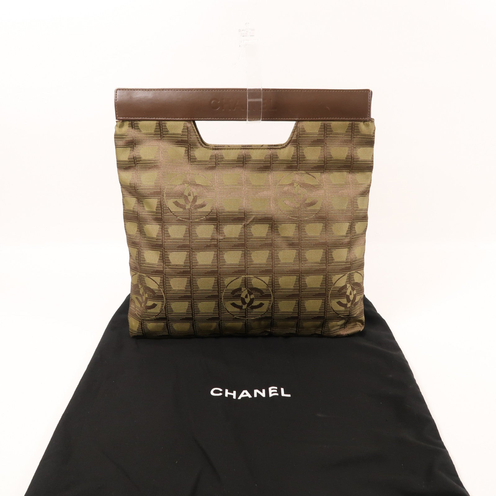 CHANEL 尼龍Hand Bag銀扣手挽袋