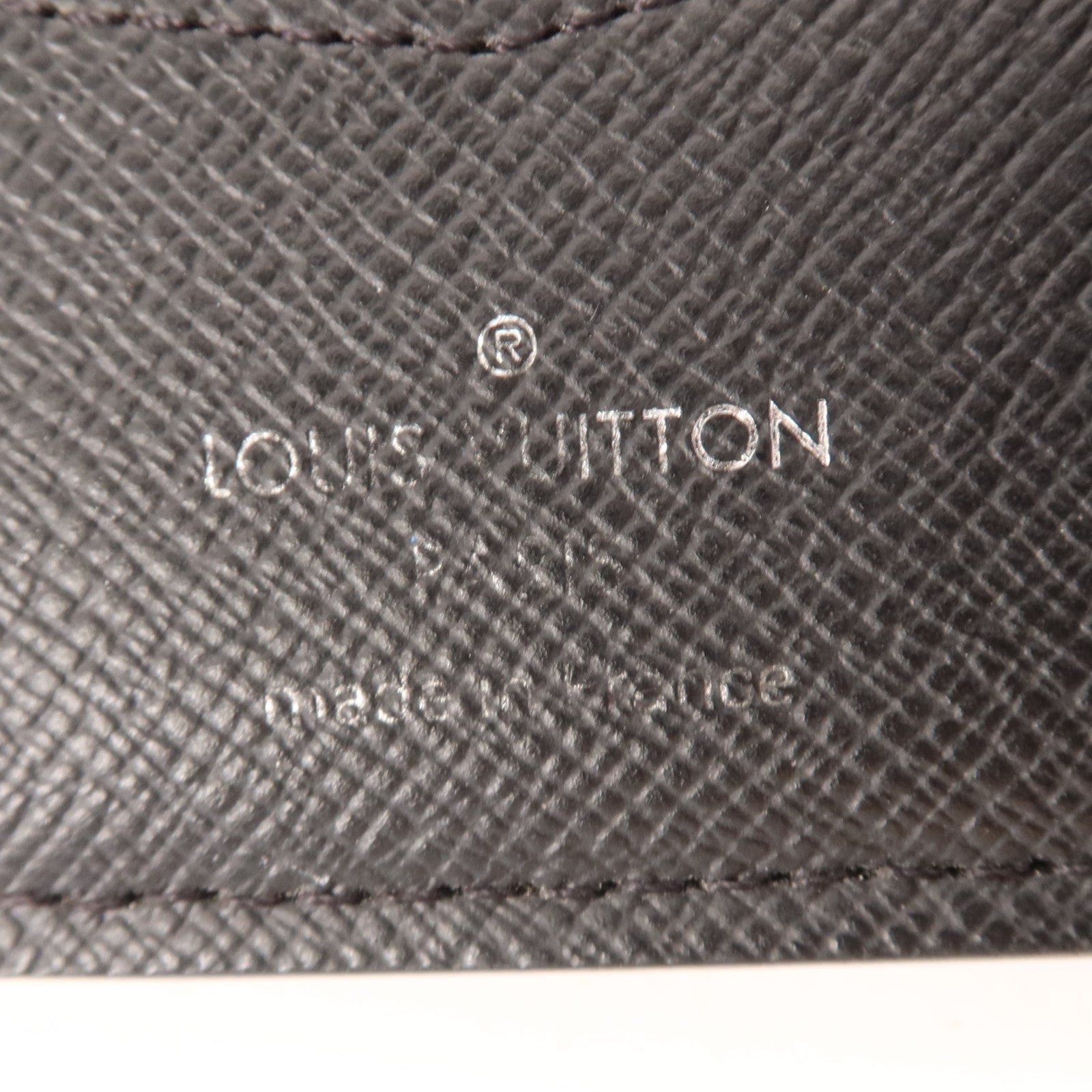 LOUIS VUITTON Monogram Eclipse Slender Wallet錢包