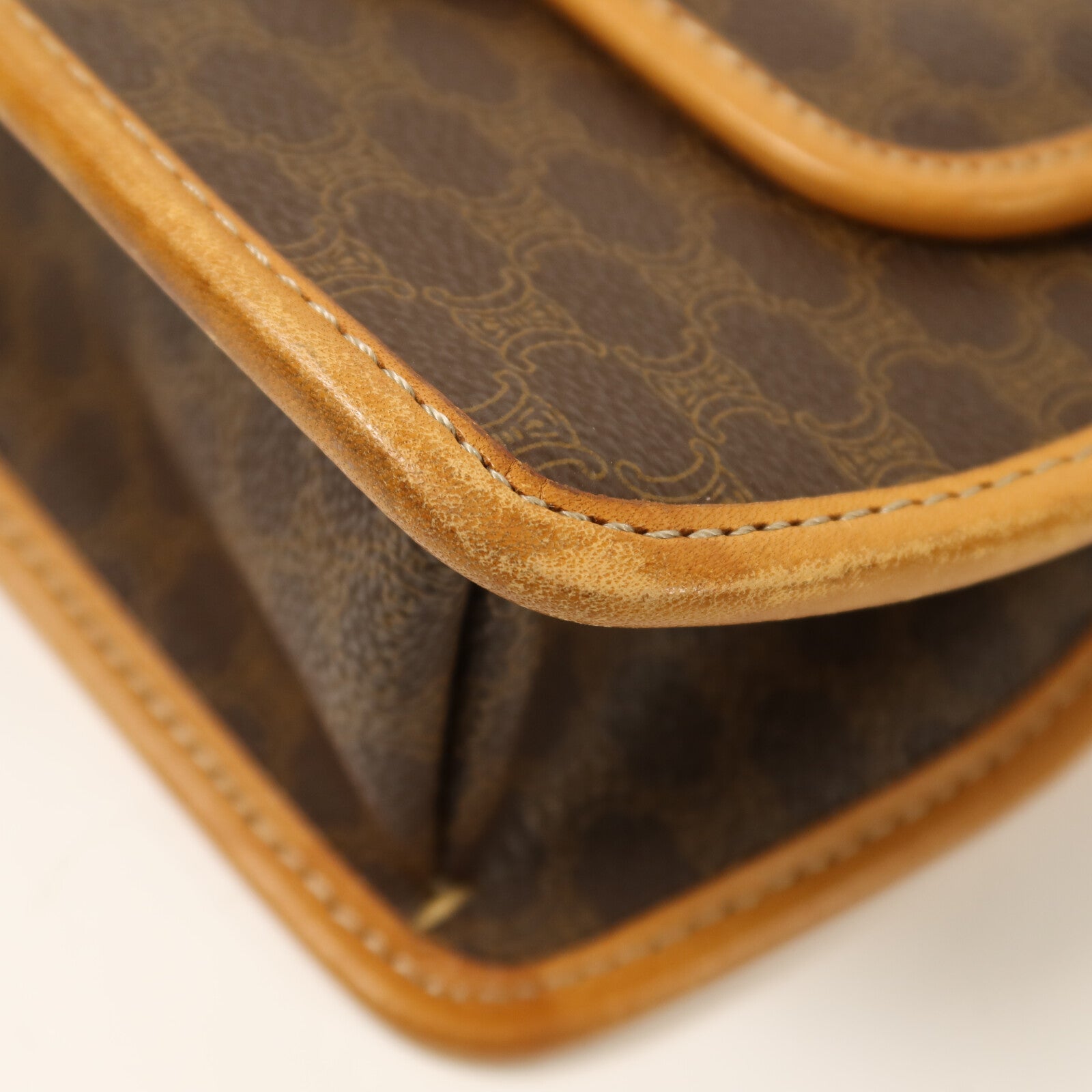 CELINE 塗層帆布Macadam金扣肩背袋