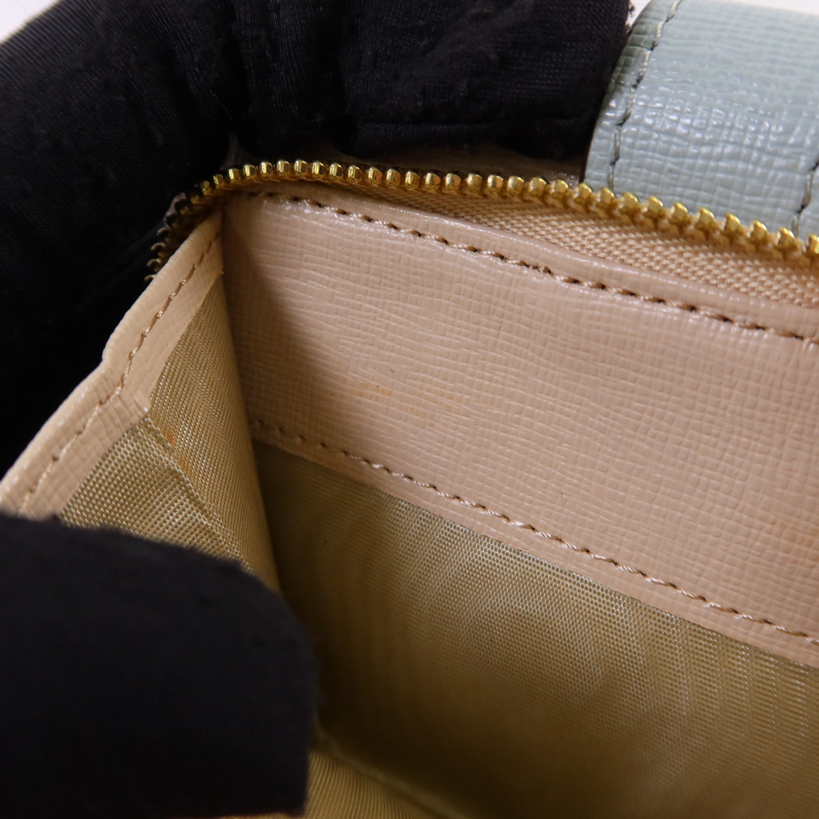 Furla 牛皮皮革Bifold Wallet金扣錢包