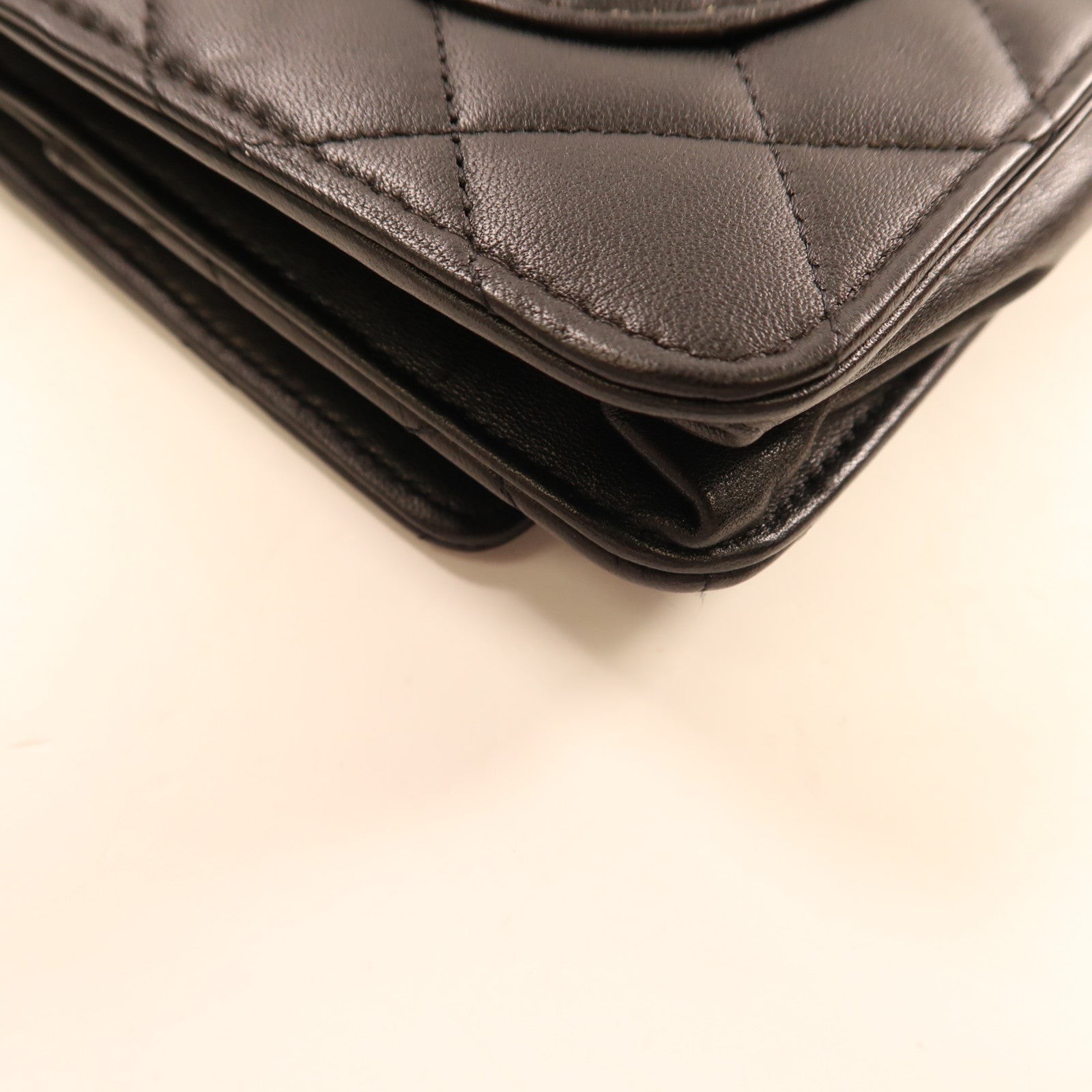CHANEL 羊皮皮革Wallet On Chain銀扣鏈帶肩背袋