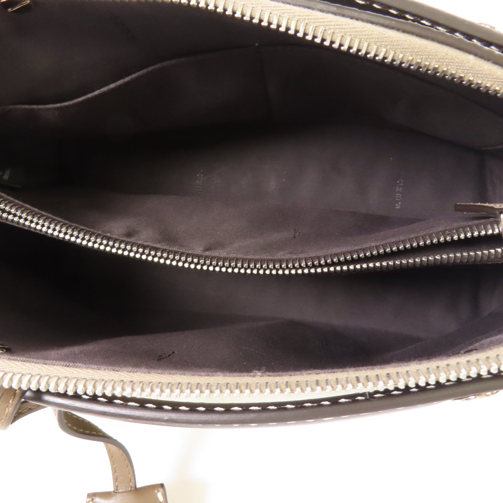 FENDI 牛皮皮革By The Way銀扣肩背袋