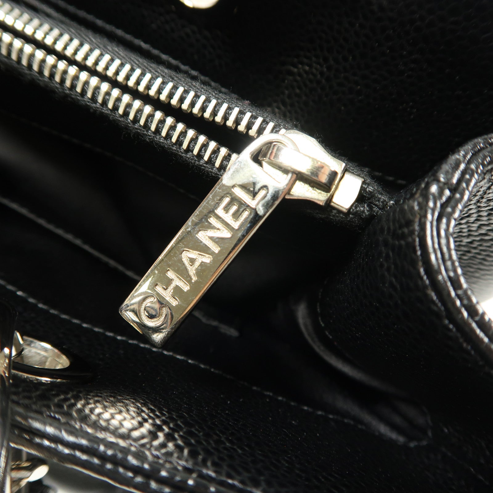 CHANEL 牛皮皮革GST Grand Shopping Tote Bag銀扣鏈帶肩背袋