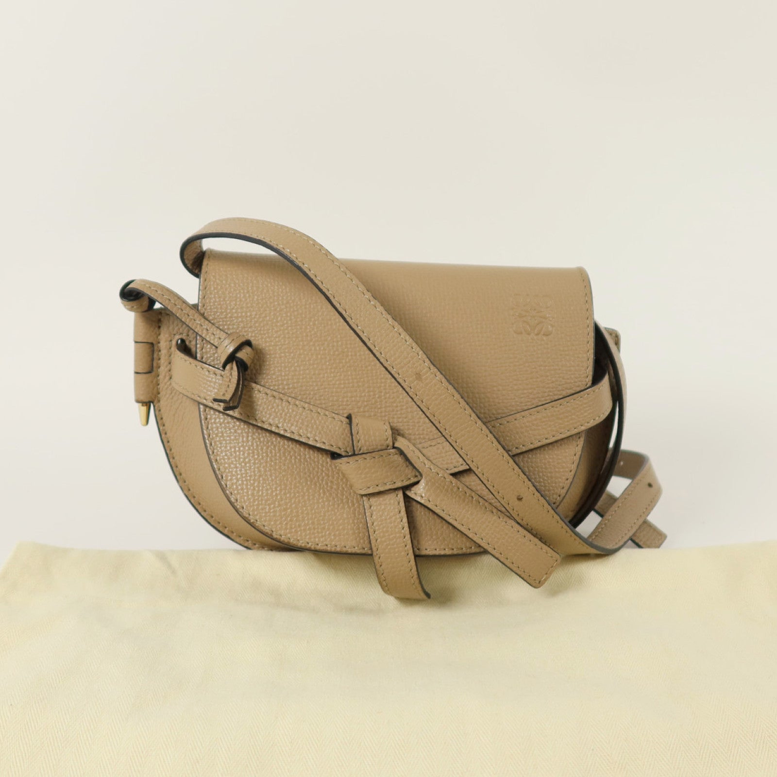 LOEWE 牛皮皮革Mini Gate金扣肩背袋