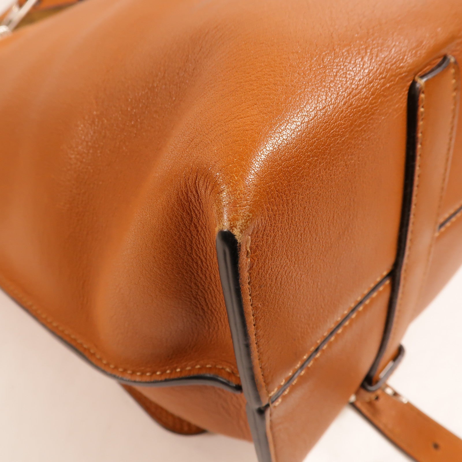 LOEWE 牛皮皮革Military Messenger Bag肩背袋