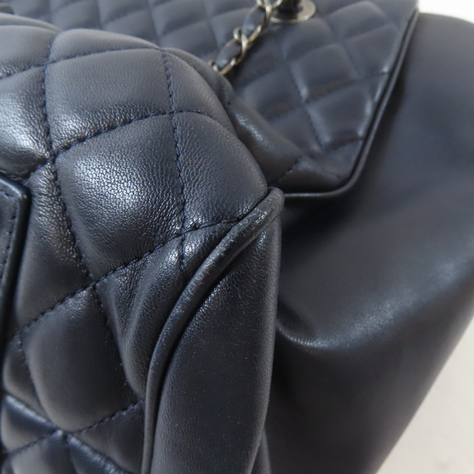 CHANEL 【激減優惠】菱格牛皮皮革Tote Bag黑扣鏈帶肩背袋深藍色