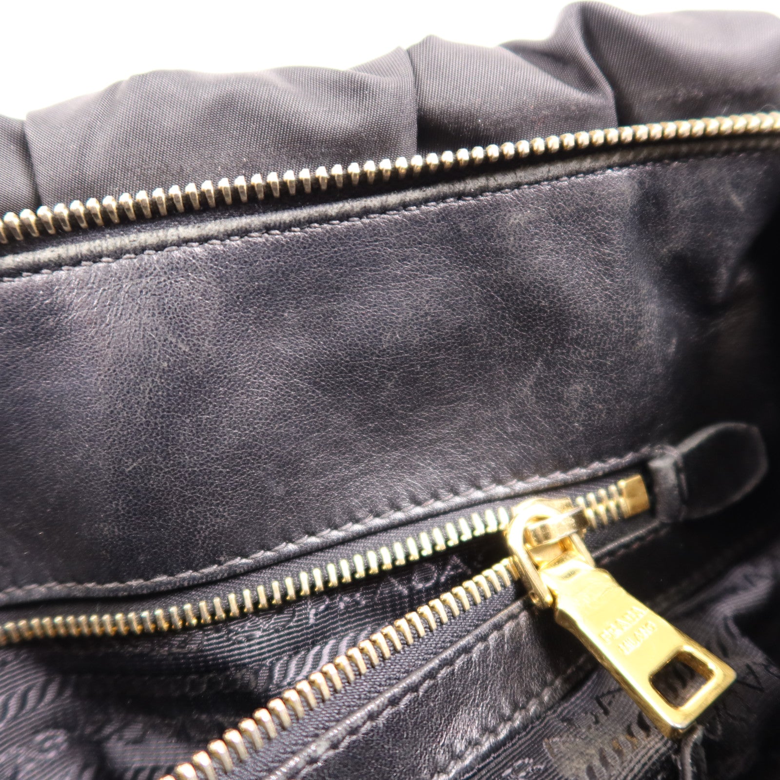 PRADA 尼龍Tessuto Gaufre金扣手挽肩背兩用袋