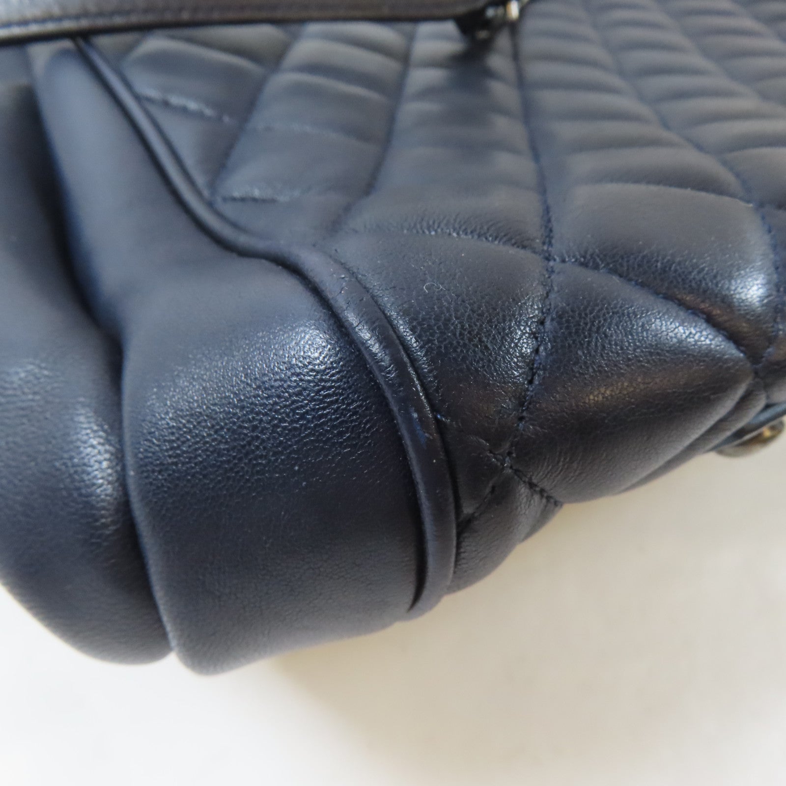 CHANEL 【激減優惠】菱格牛皮皮革Tote Bag黑扣鏈帶肩背袋深藍色