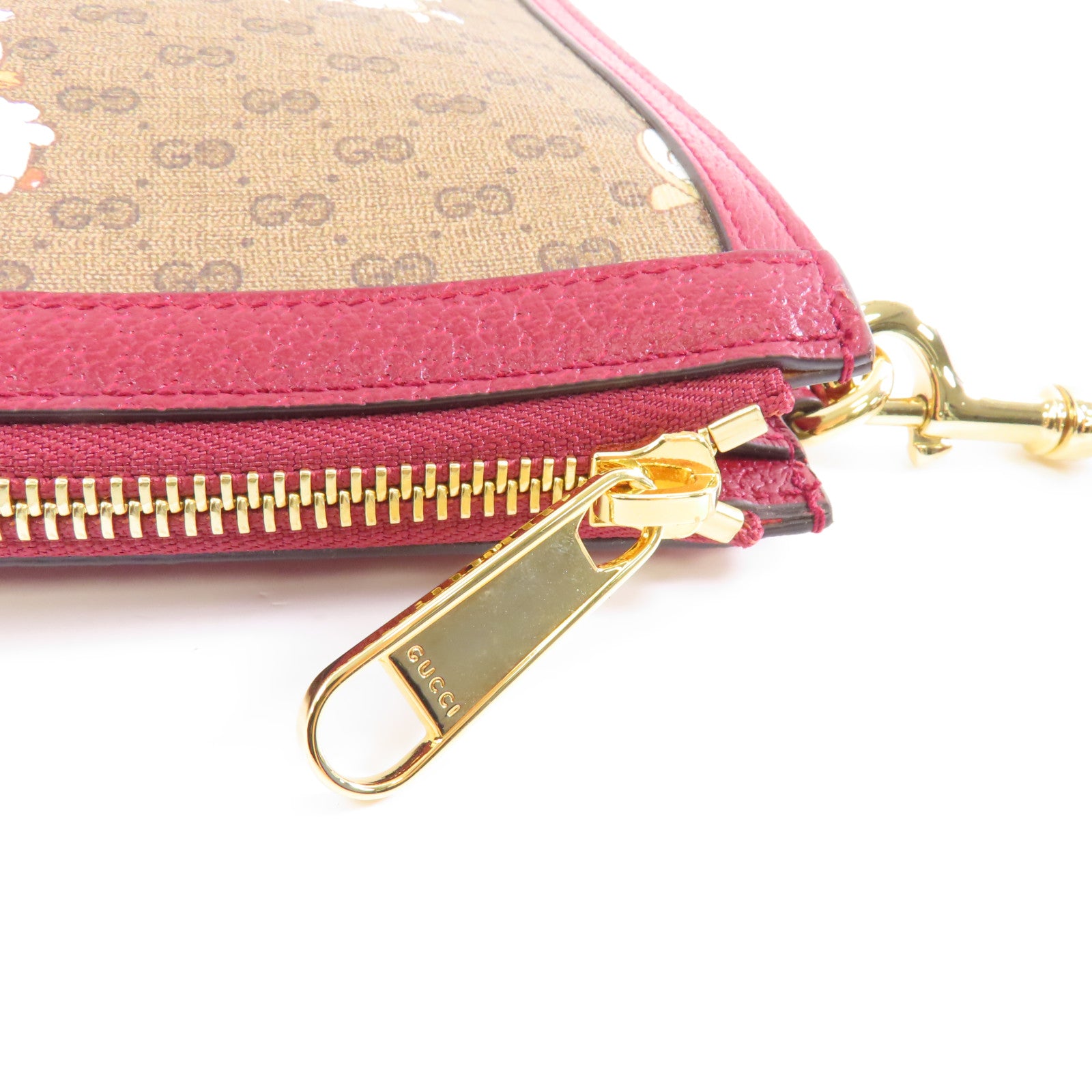 GUCCI 【激減優惠】塗層帆布Gucci x Doraemon Clutch Bag金扣手拿包啡色/紅色
