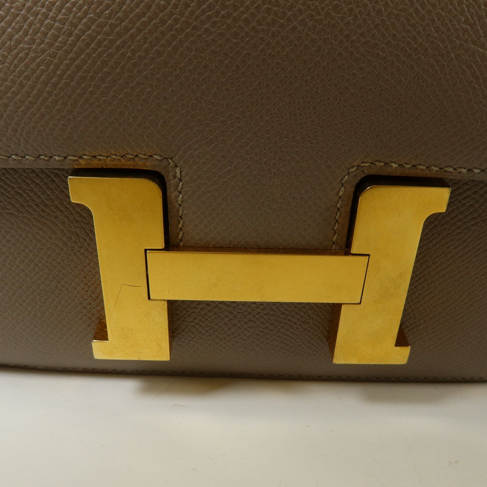 HERMES Epsom皮革Constance 24肩背袋Gris Asphalte