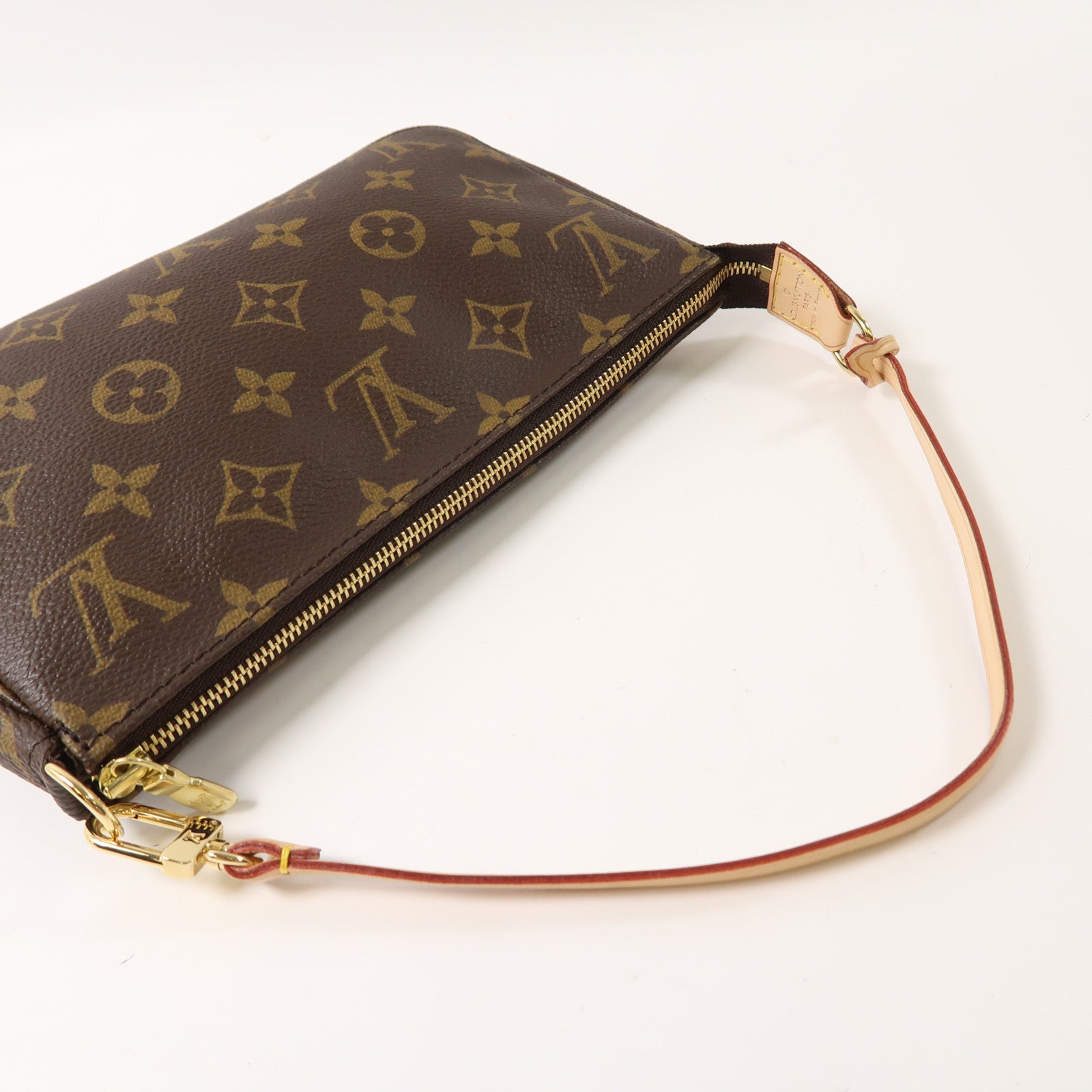 LOUIS VUITTON Monogram Pochette Accessoires金扣手挽袋啡色