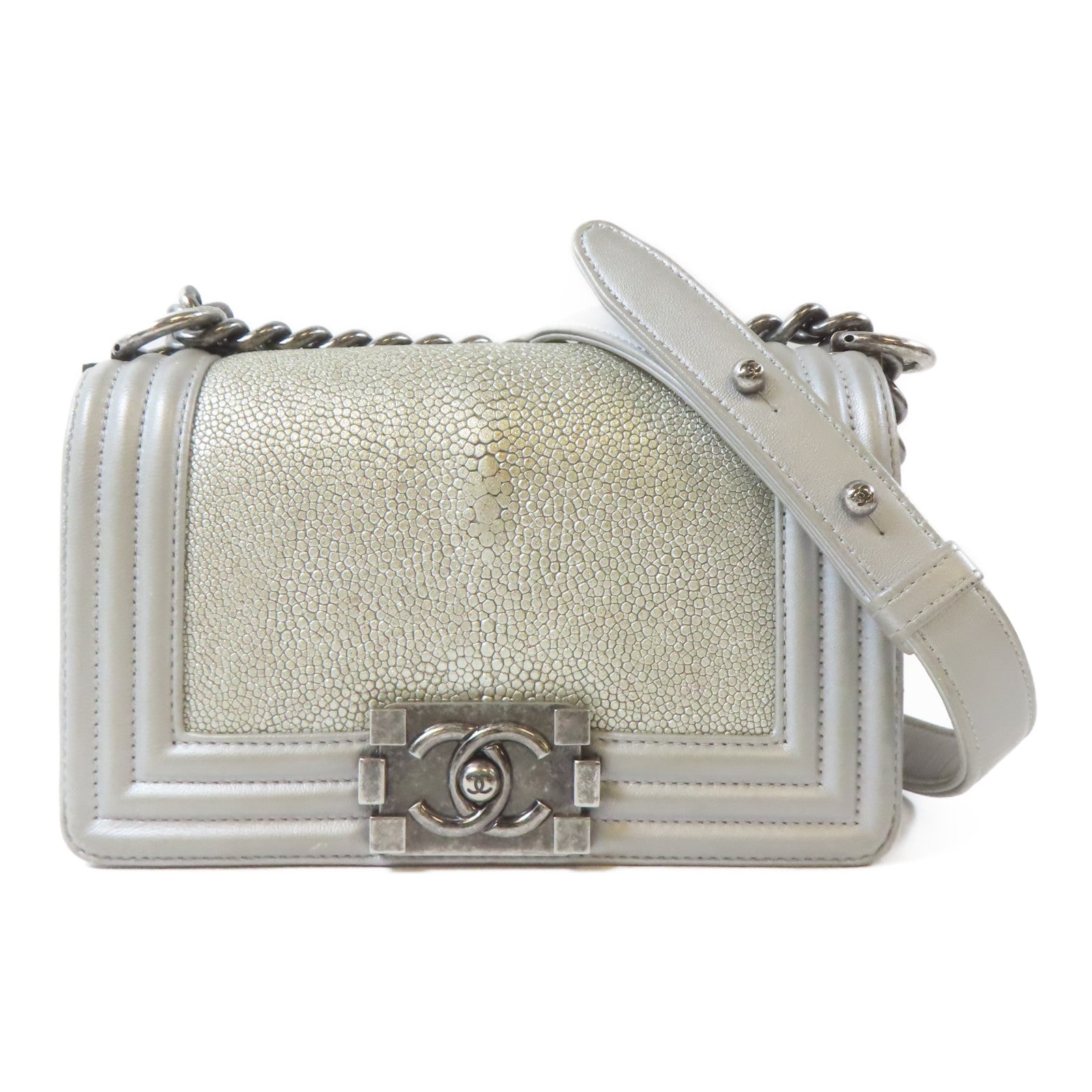 CHANEL 【激減優惠】皮革/Stingray Chanel Boy 20黑扣鏈帶肩背袋銀色