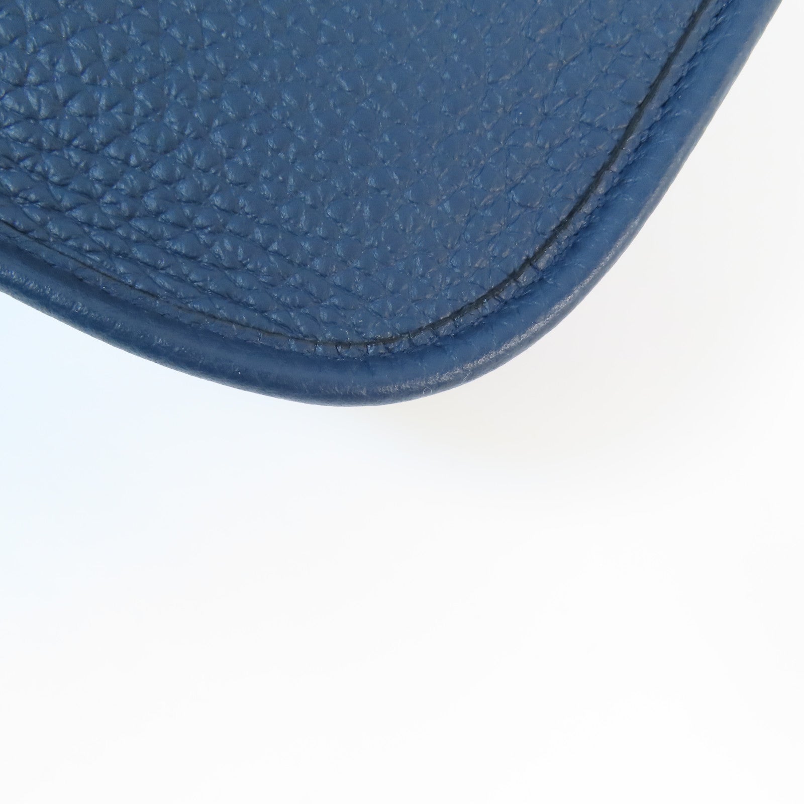 HERMES Clemence皮革Evelyne TPM金扣肩背袋Bleu De Prusse