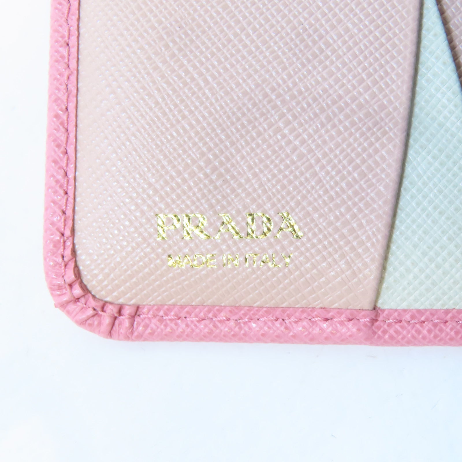PRADA Saffiano皮革Bifold Wallet金扣錢包粉紅色