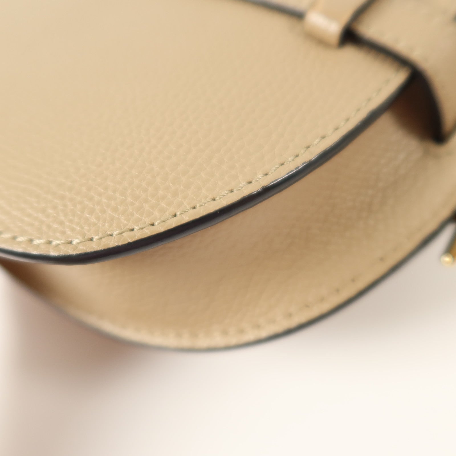 LOEWE 牛皮皮革Mini Gate金扣肩背袋