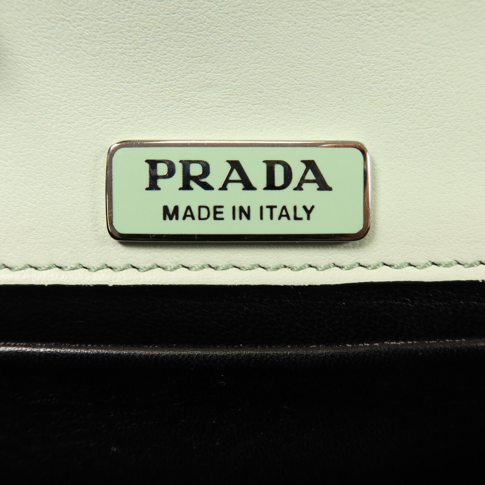 PRADA 牛皮皮革Cahier鏈帶肩背袋