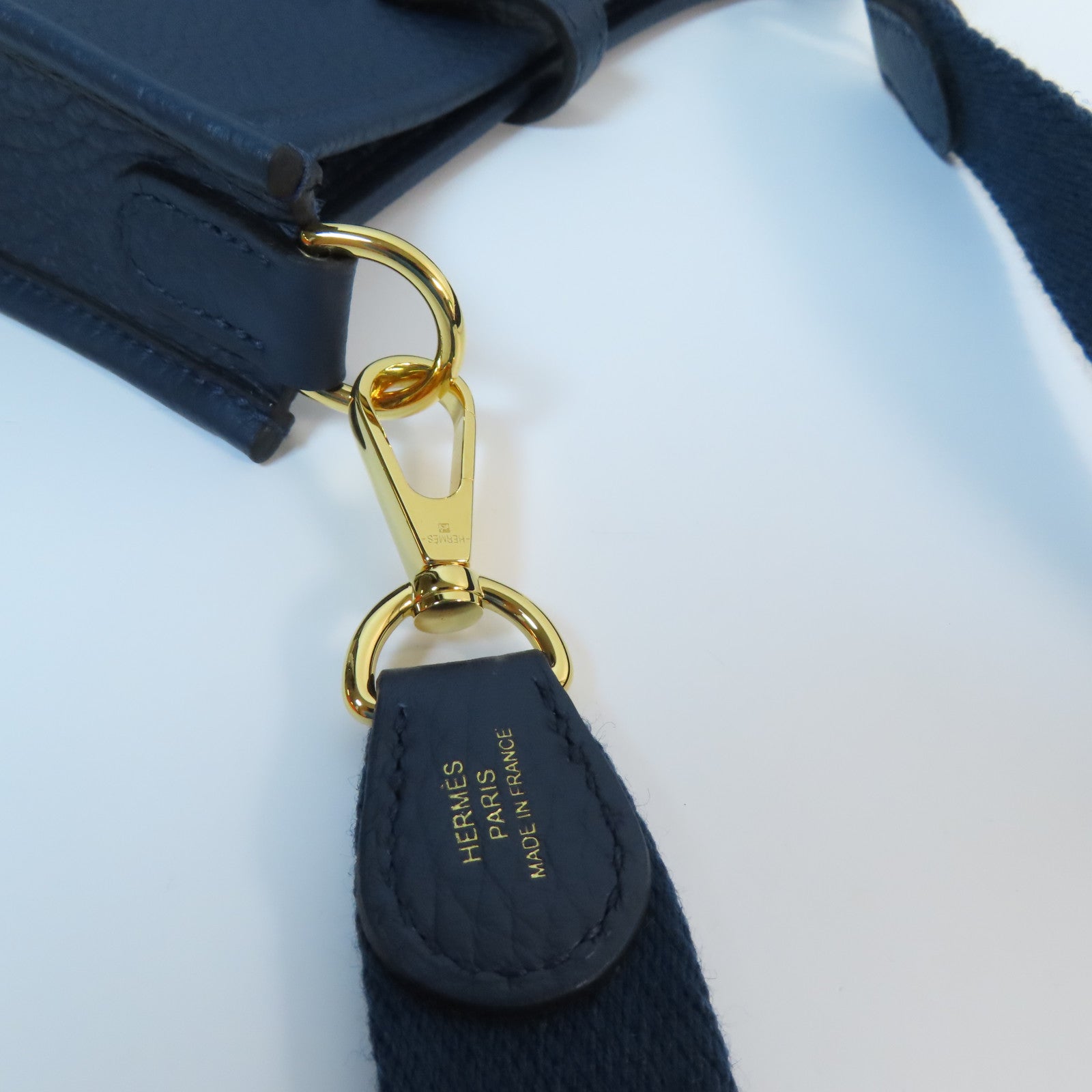 HERMES Clemence皮革Evelyne TPM金扣肩背袋Bleu De Prusse