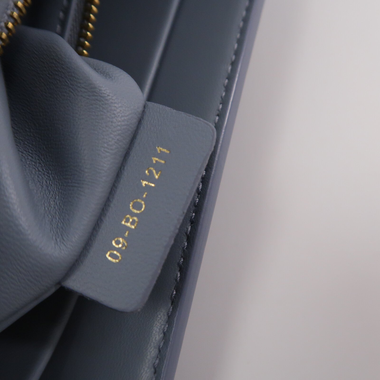 Dior 牛皮皮革30 Montaigne肩背袋