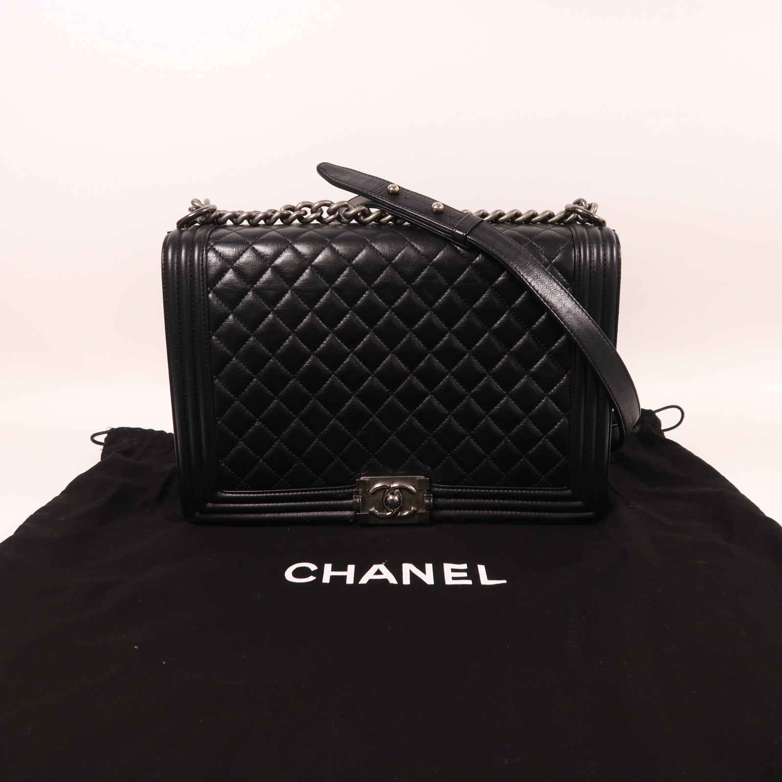 CHANEL 羊皮皮革Boy 30鏈帶肩背袋