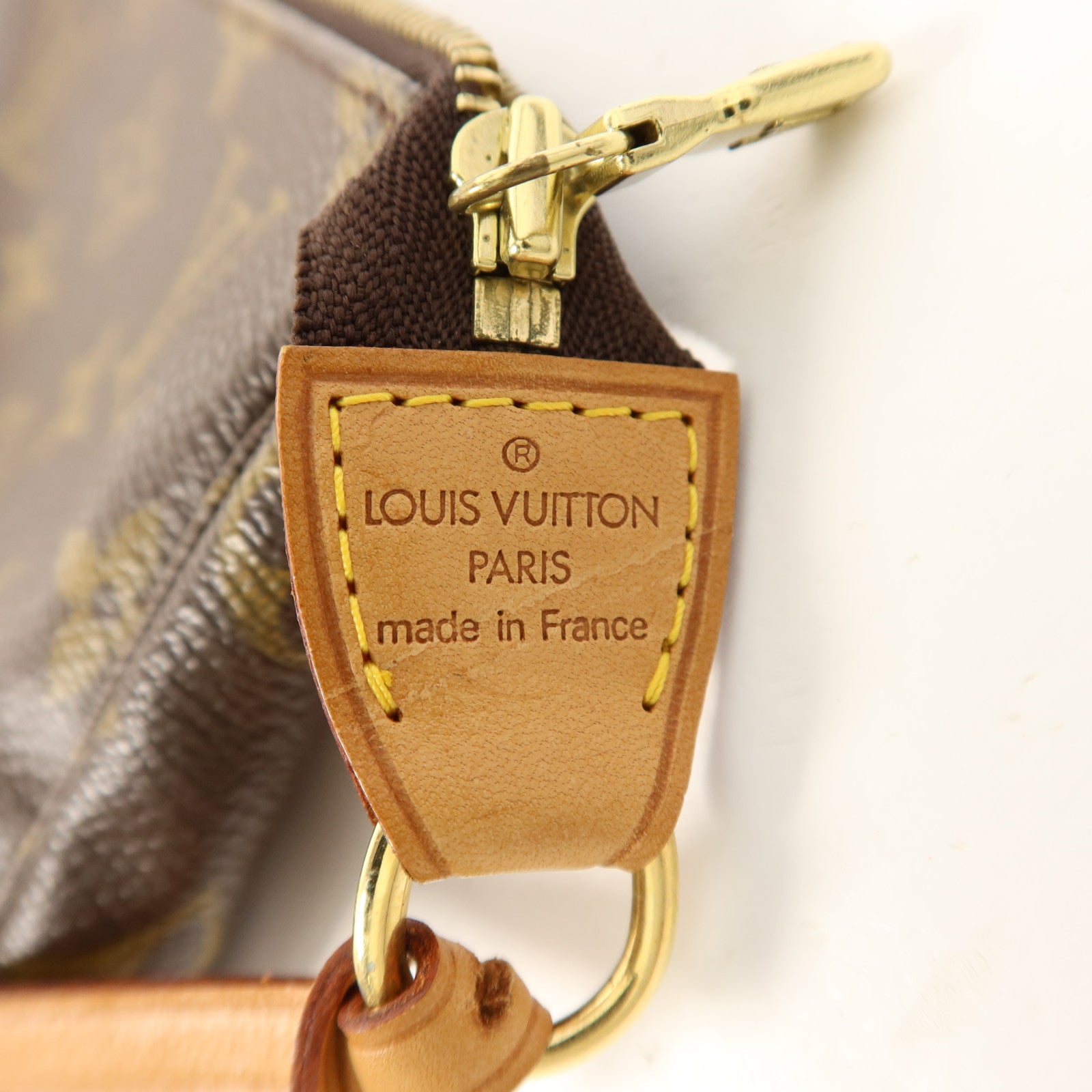 LOUIS VUITTON Monogram Pochette Accessoires金扣手挽袋棕色