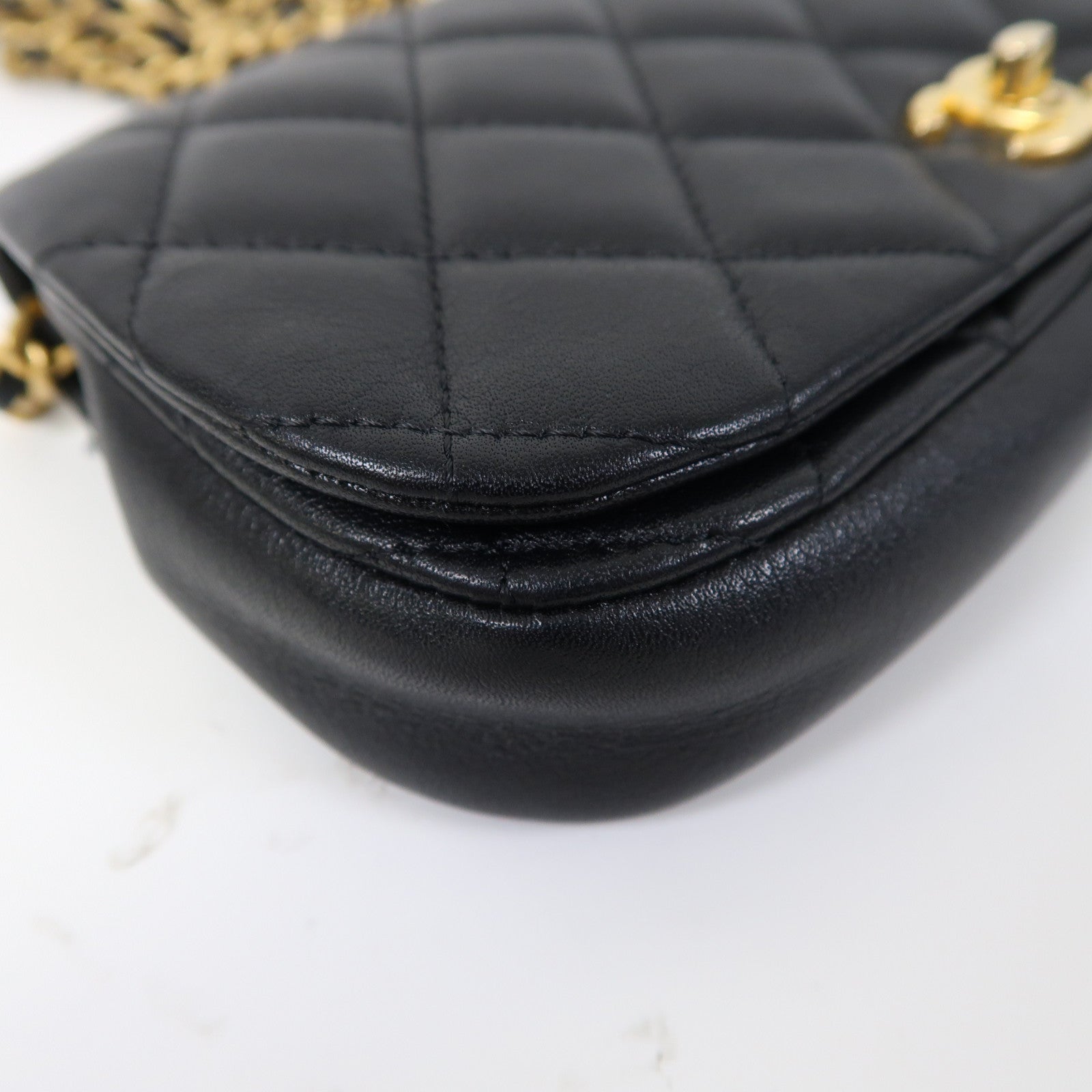 CHANEL 【激減優惠】菱格牛皮皮革Chain Shoulder金扣鏈帶肩背袋黑色