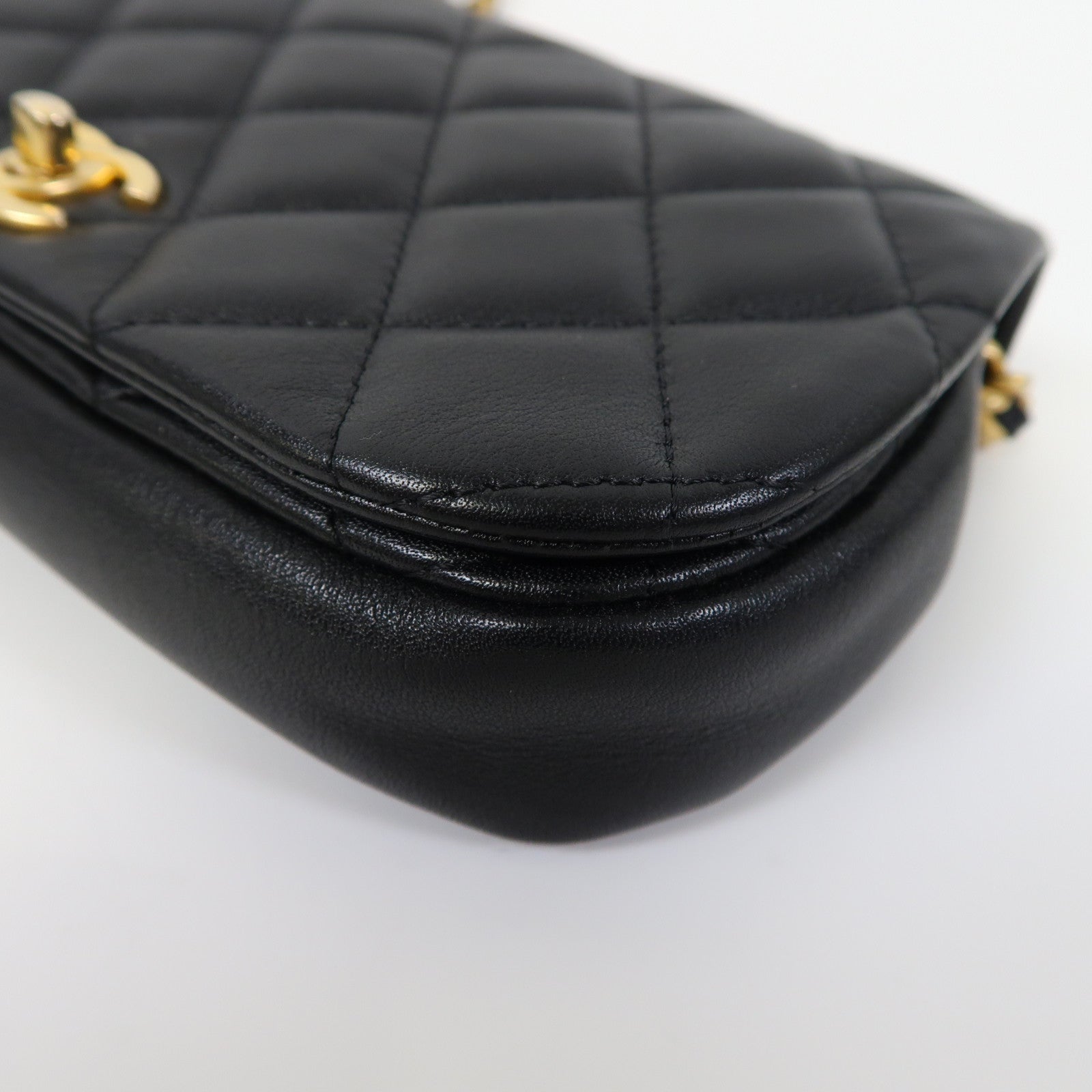CHANEL 【激減優惠】菱格牛皮皮革Chain Shoulder金扣鏈帶肩背袋黑色