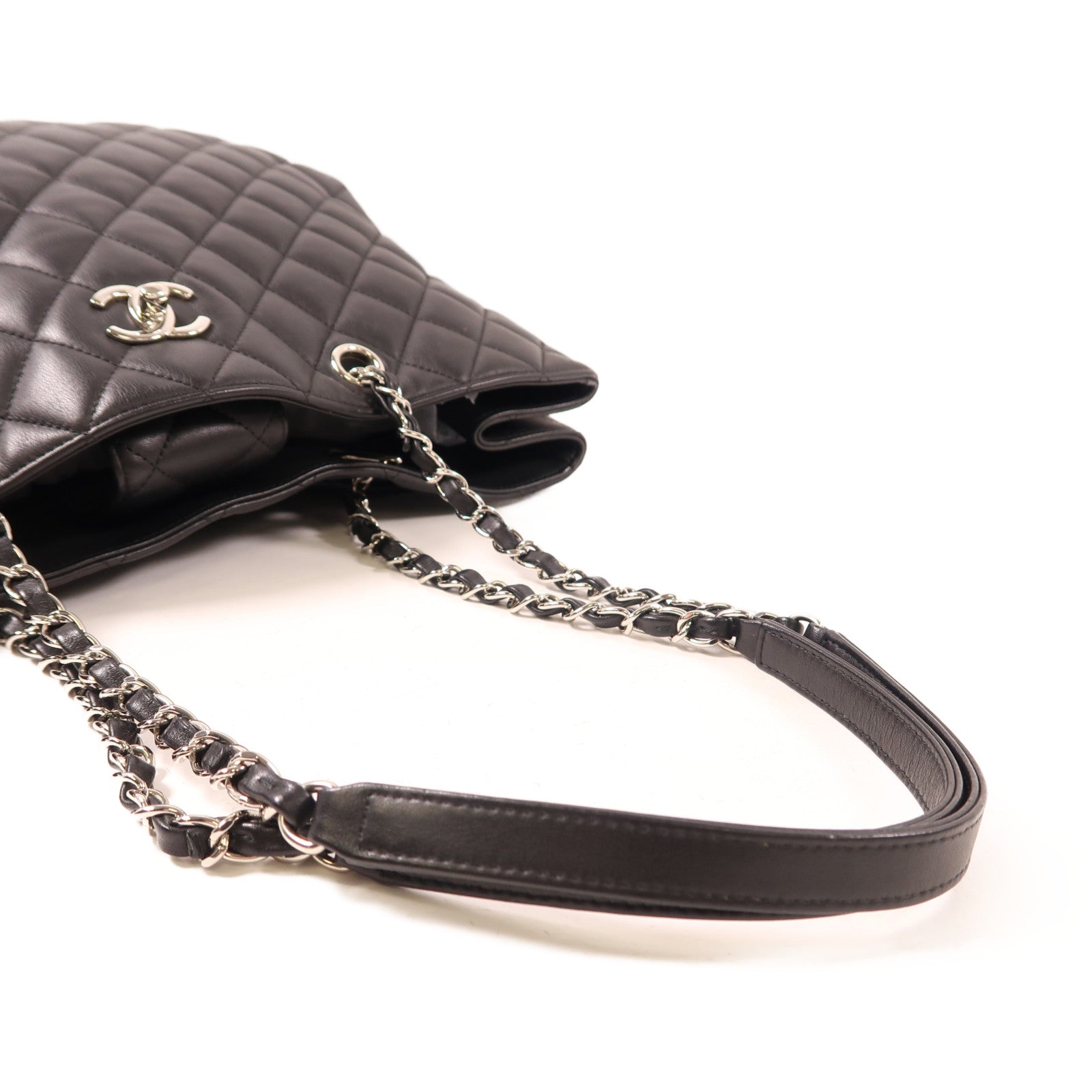 CHANEL 菱格牛皮皮革Tote Bag銀扣鏈帶肩背袋黑色