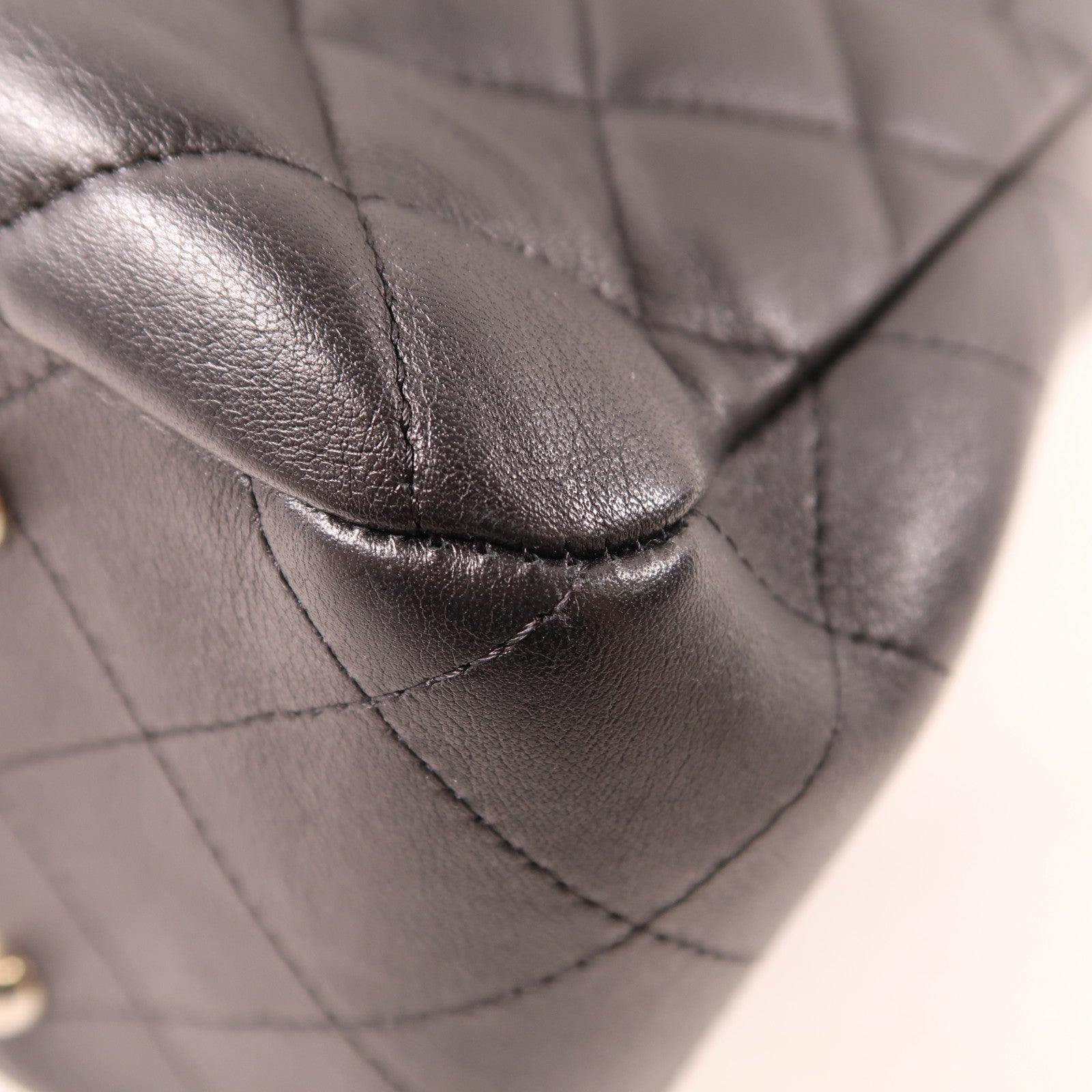 CHANEL 菱格牛皮皮革Tote Bag銀扣鏈帶肩背袋黑色