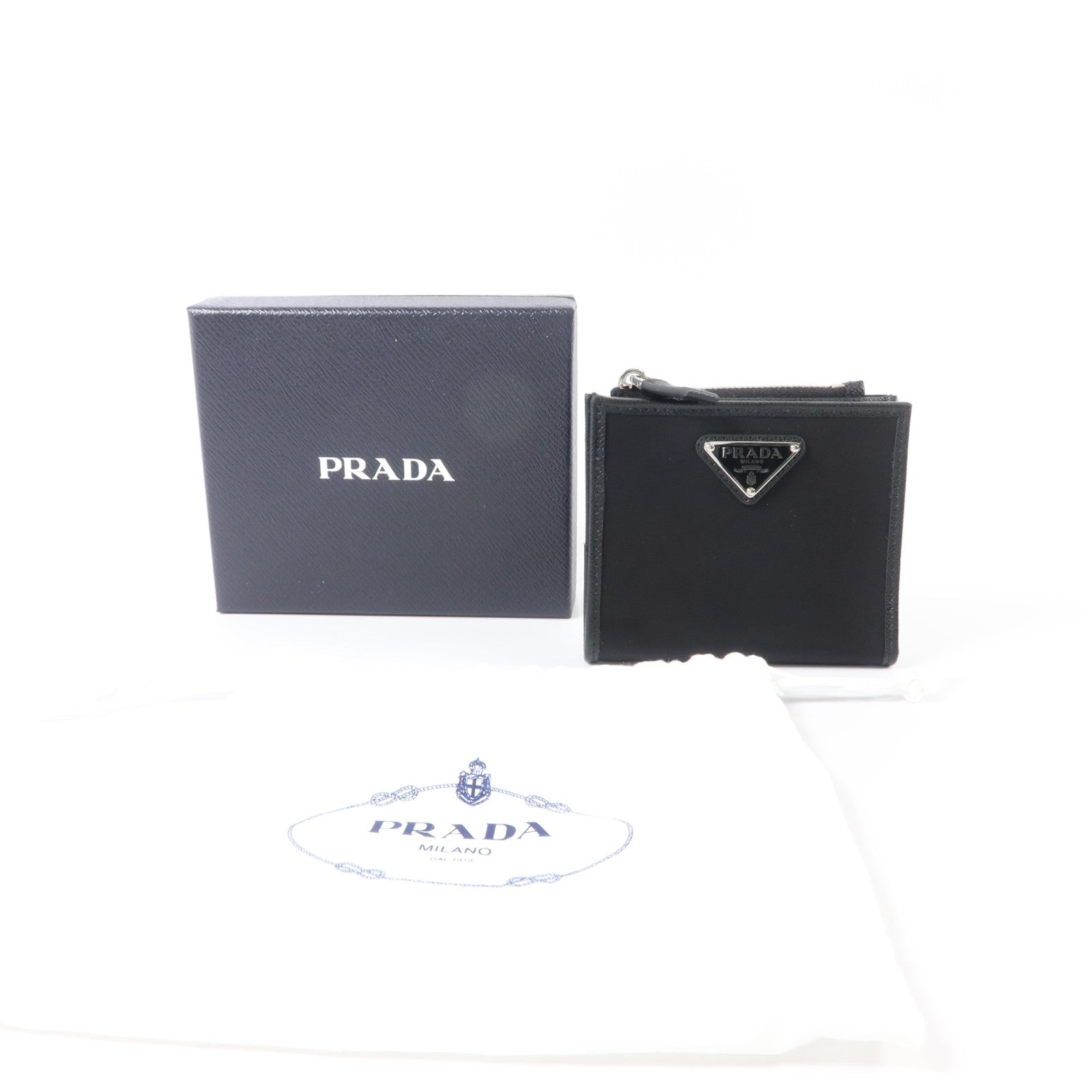 PRADA 再生尼龍Bifold Wallet銀扣錢包